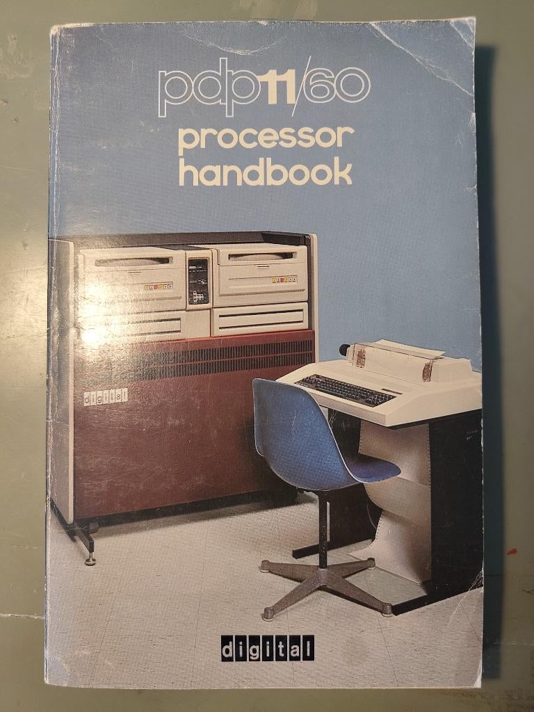 PDP11/60 processor Processor Handbook, Computers en Software, Ophalen of Verzenden, Gebruikt