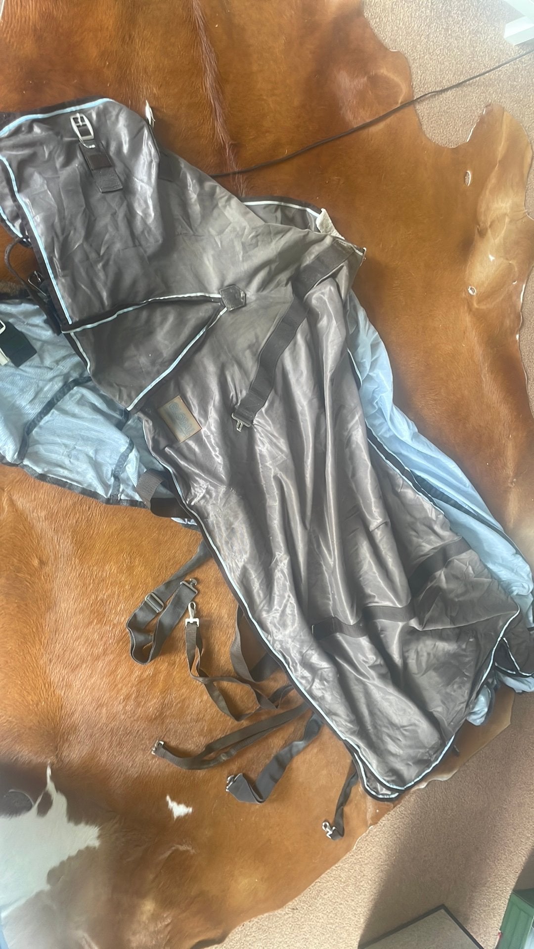 2 vliegendekens maat 215 cm, Dieren en Toebehoren, Paarden en Pony's | Dekens en Dekjes, Full (L), Ophalen, Gebruikt