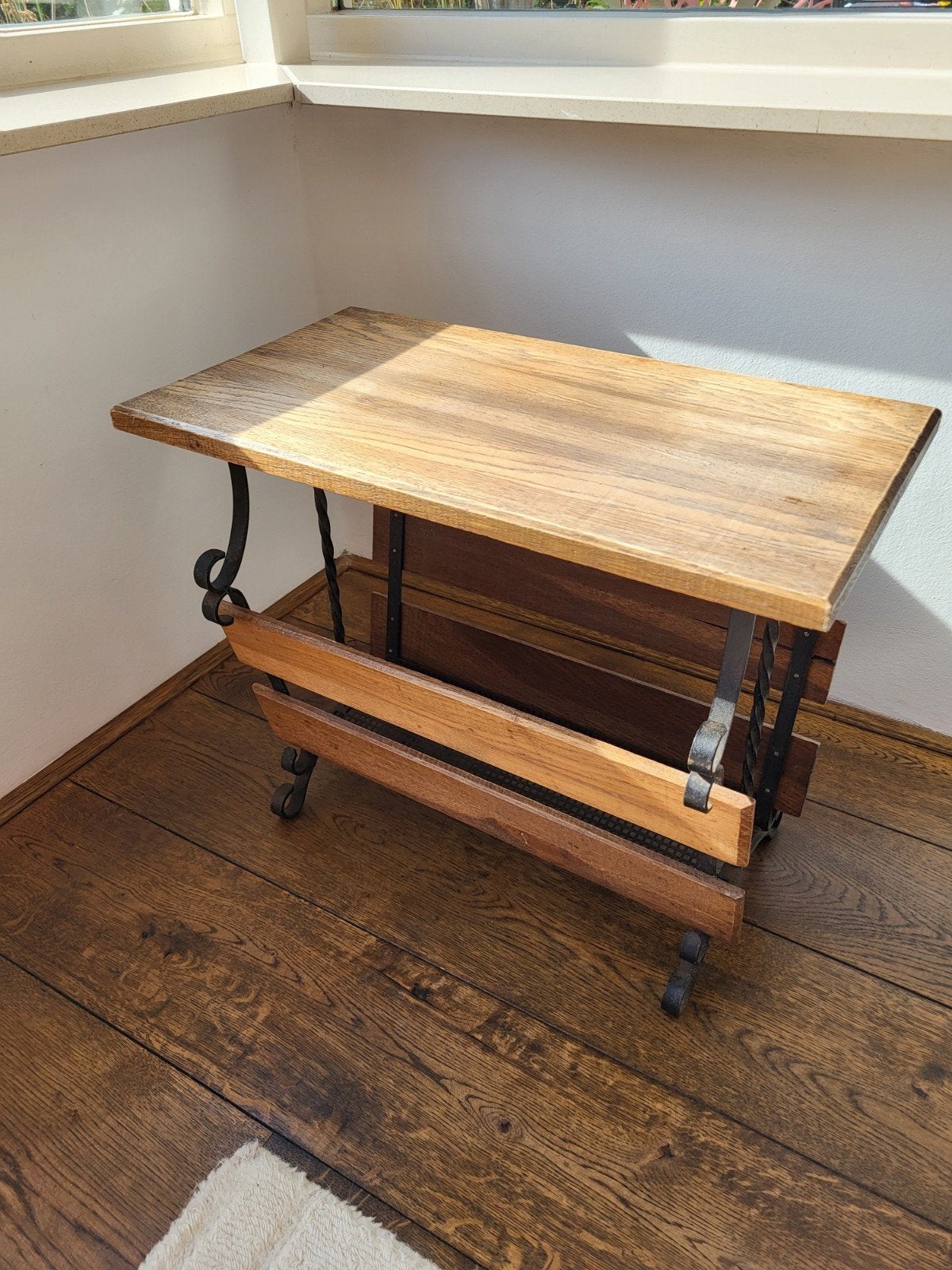 Vintage bijzettafel / krantenbak, Ophalen, Gebruikt, Bruin, Vintage