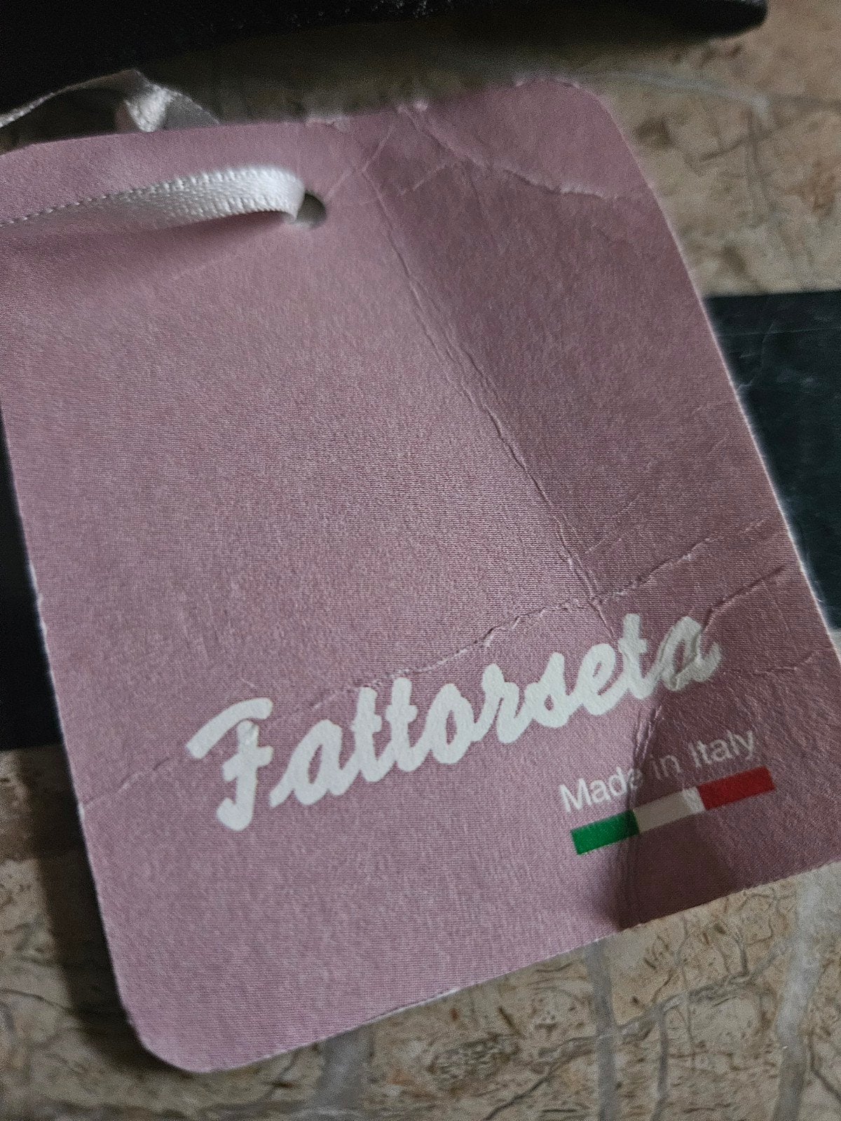 Nieuwe sjaal van Fattorseta - Made in Italy, Kleding | Dames, Fattorseta, Ophalen of Verzenden, Nieuw, Sjaal