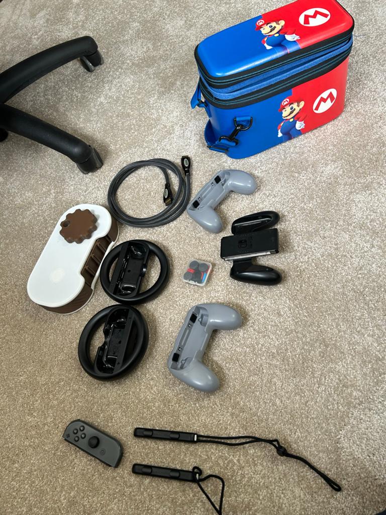 Nintendo Switch accessoires: tas, controllers, sturen en mee, Ophalen of Verzenden, Zo goed als nieuw, Overige typen