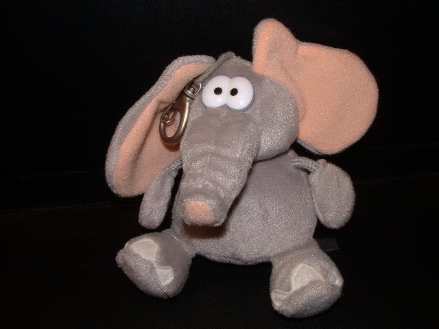 LEENDERT JAN VIS OLIFANT AXEL SLEUTELHANGER VELOURS, Ophalen of Verzenden, Nieuw, Overige typen