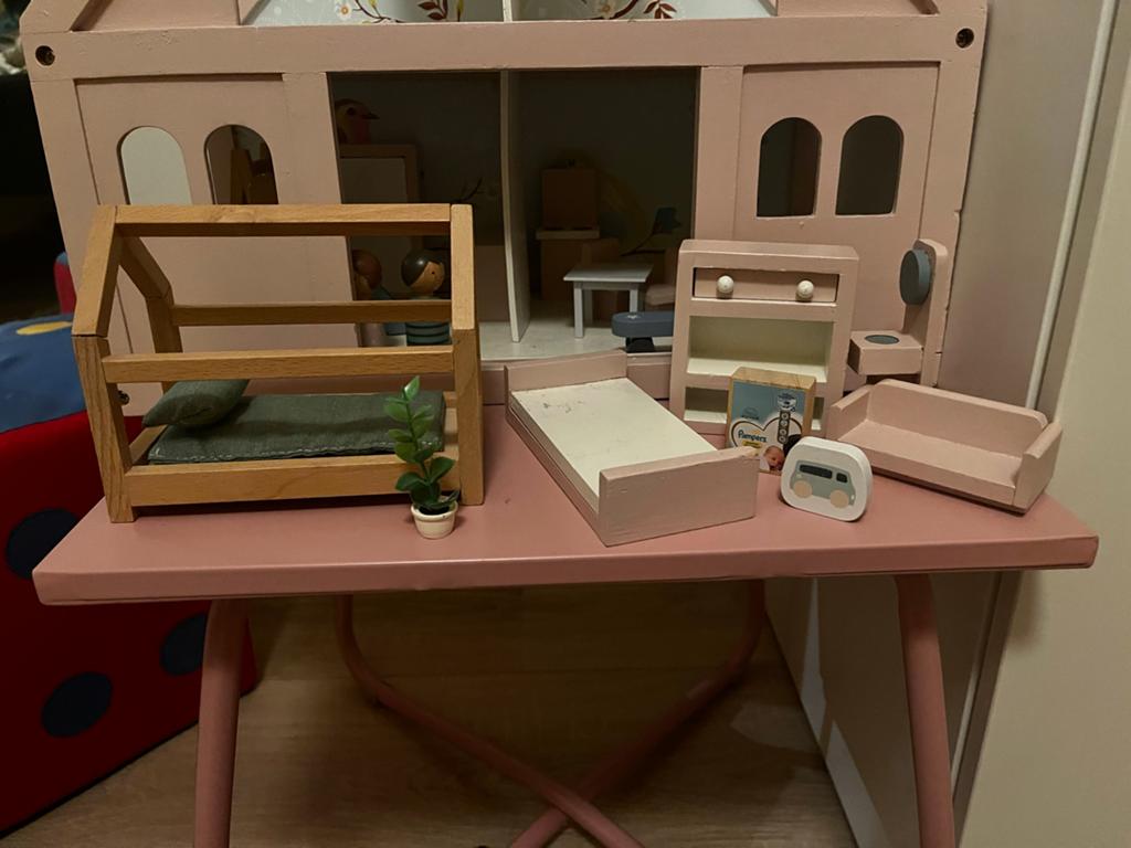 Little Dutch Houten Poppenhuis met Meubels, Ophalen, Zo goed als nieuw, Poppenhuis
