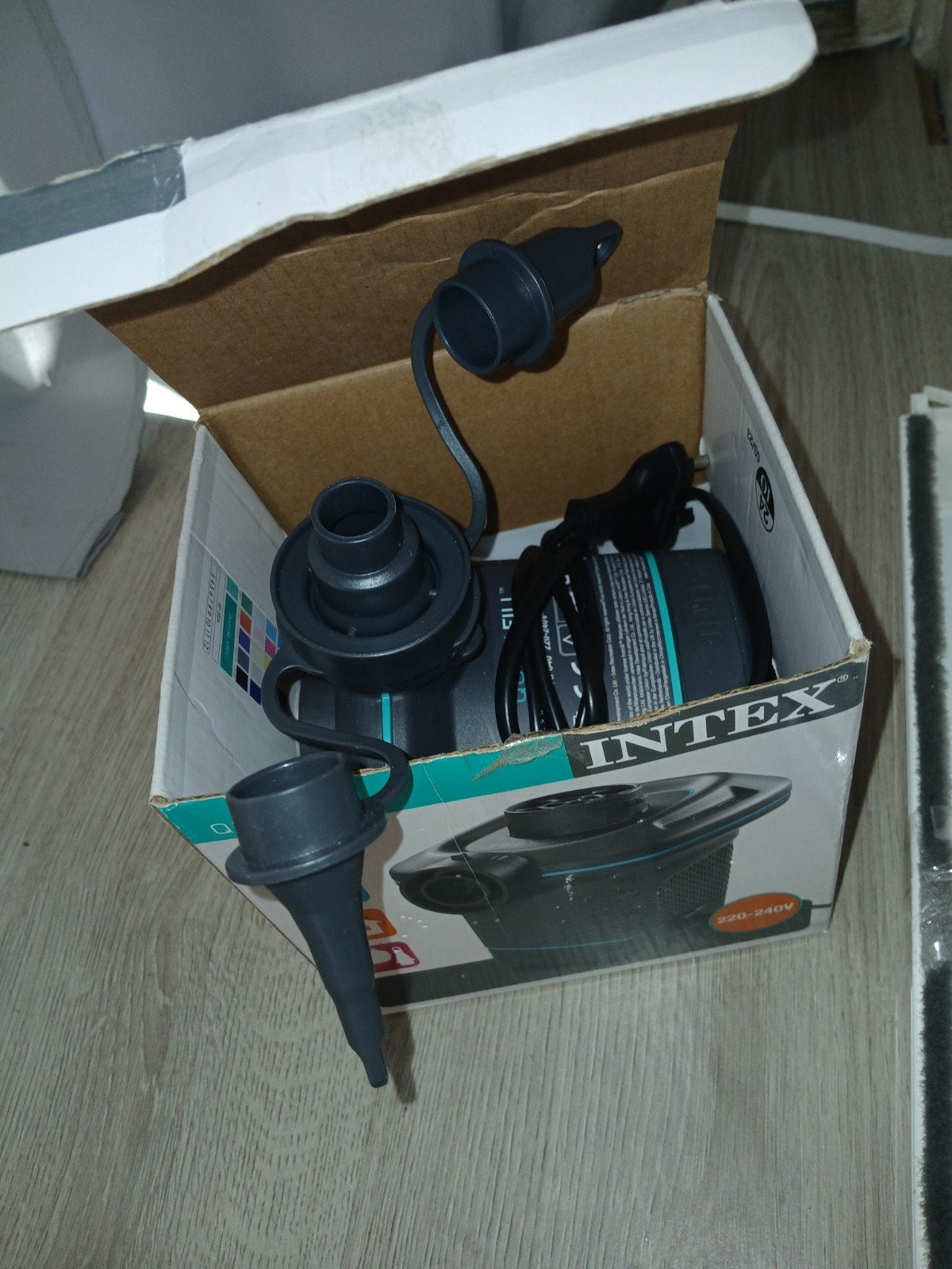 Intex QuickFill elektrische luchtbedpomp - gebruikt, Ophalen, Gebruikt, Elektrisch