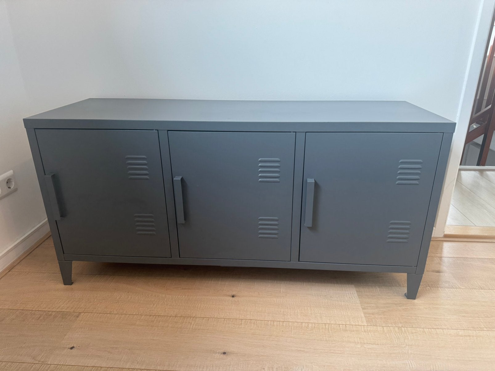 Grijze metalen kast met 3 deuren - 120x60x40 cm, Ophalen, Gebruikt, 100 tot 150 cm, Metaal