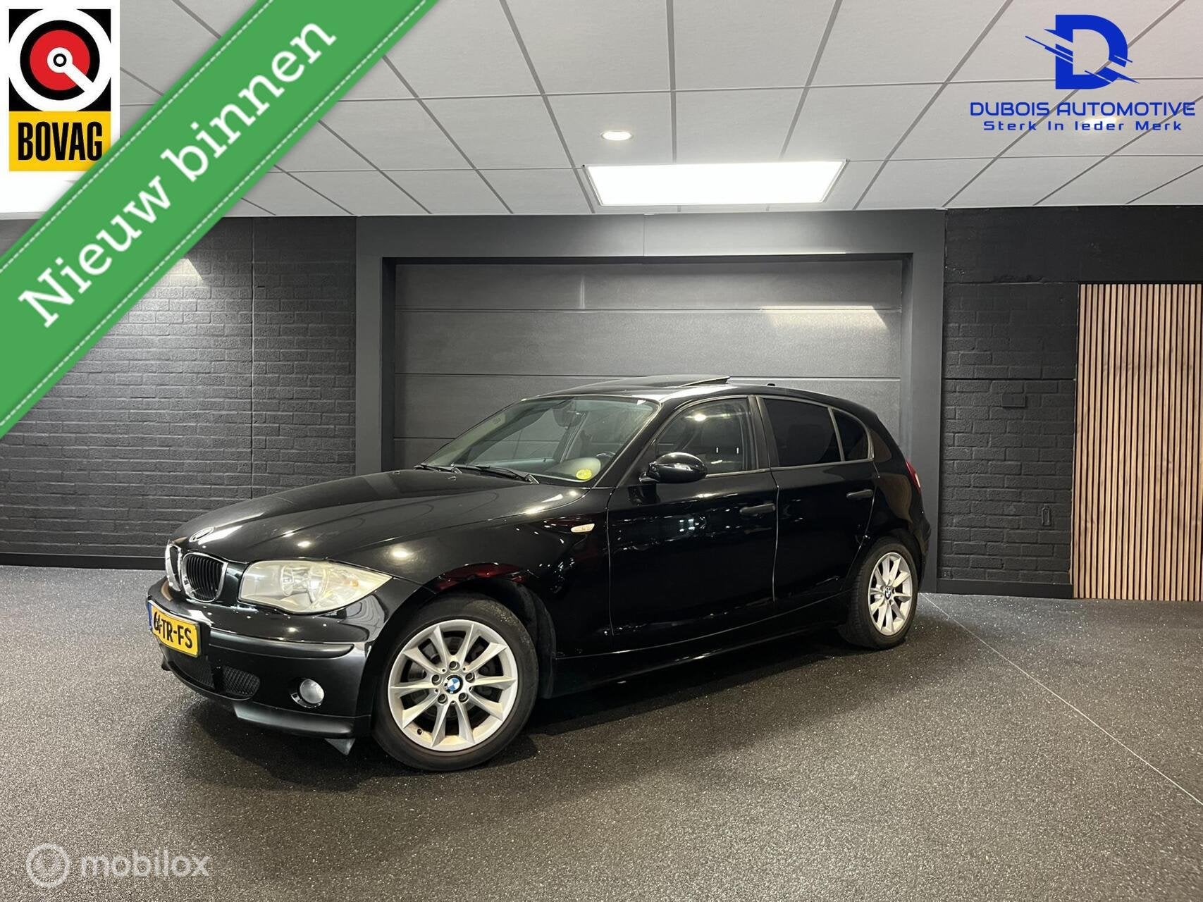 BMW 1-serie 116i| Schuifdak|Airco|NAP|NIEUWE DISTRIBUTIE, Achterwielaandrijving, Gebruikt, Huisgarantie, 4 cilinders