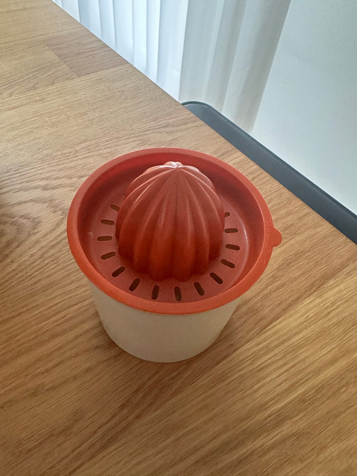 Vintage Tupperware Handpers Jaren '70/'80 - Oranje/Wit, Huis en Inrichting, Keuken | Tupperware, Gebruikt, Overige typen, Oranje