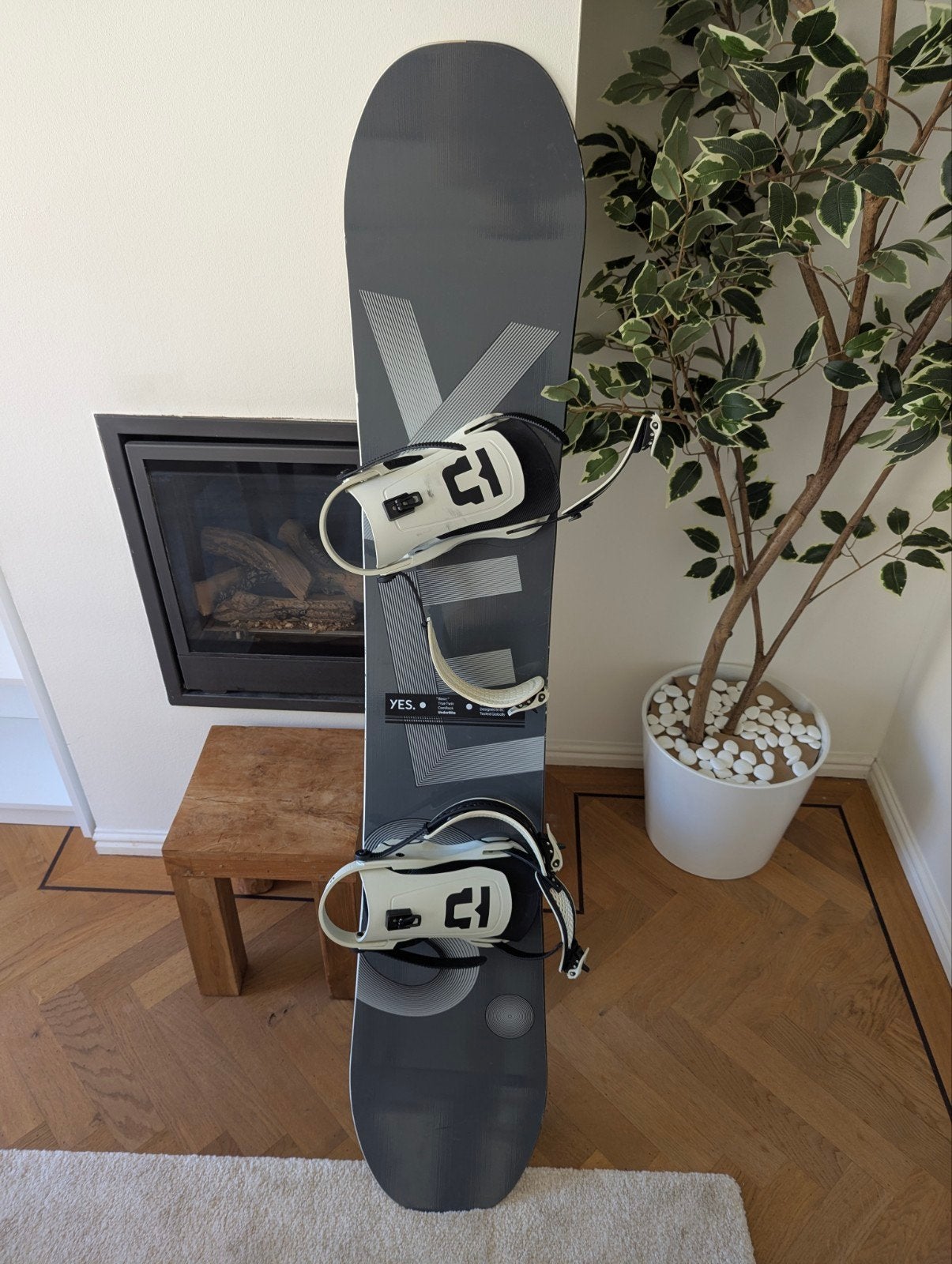 YES Basic Snowboard 163W met Burton Mission Re-flex L, Sport en Fitness, Ophalen, Gebruikt, Board