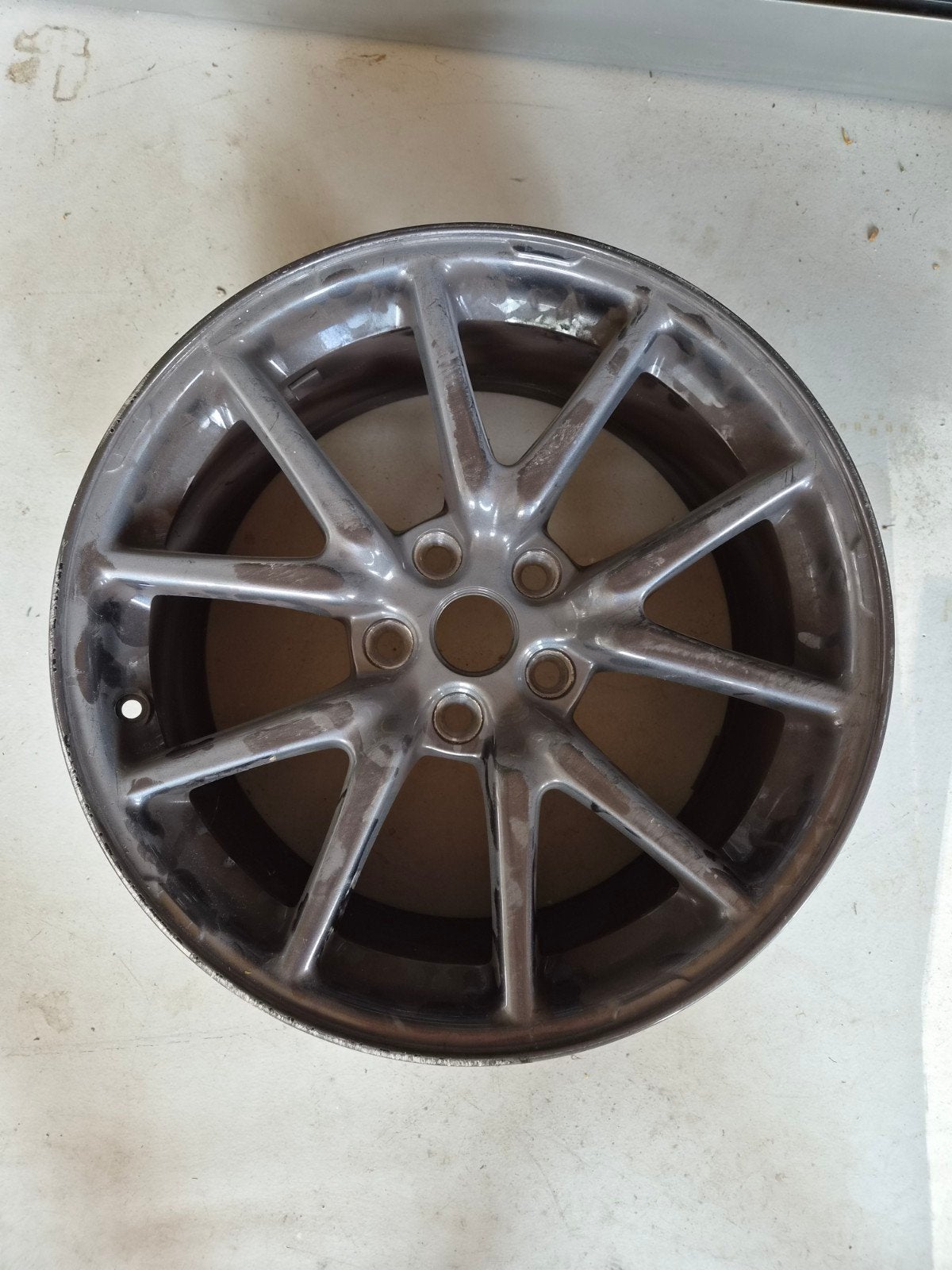 model 3 tesla velg standaard, Ophalen