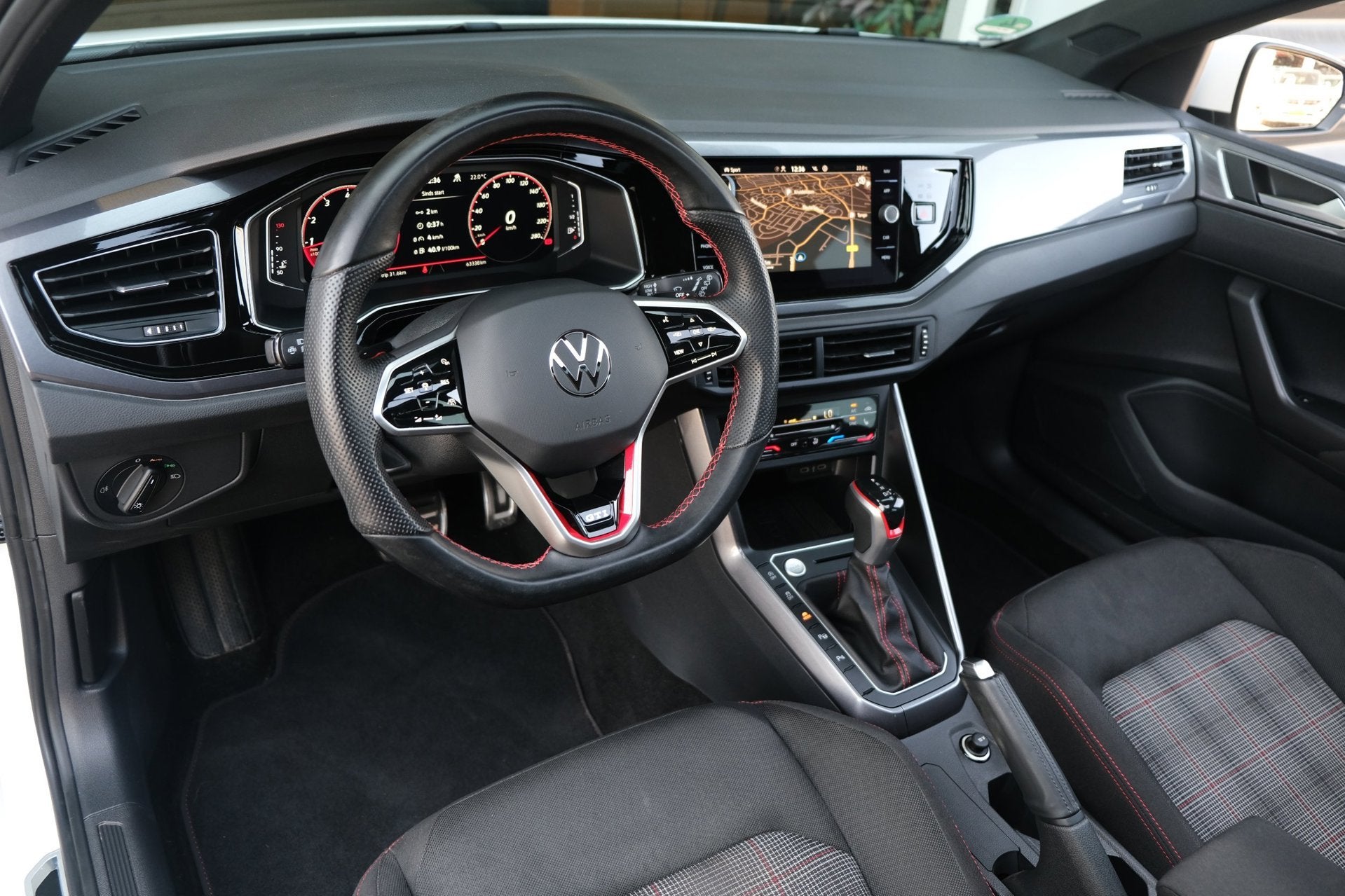 Volkswagen Polo 2.0 TSI GTI 207PK DSG Facelift IQ Led Pano C, 1272 kg, 15 km/l, Gebruikt, 680 kg