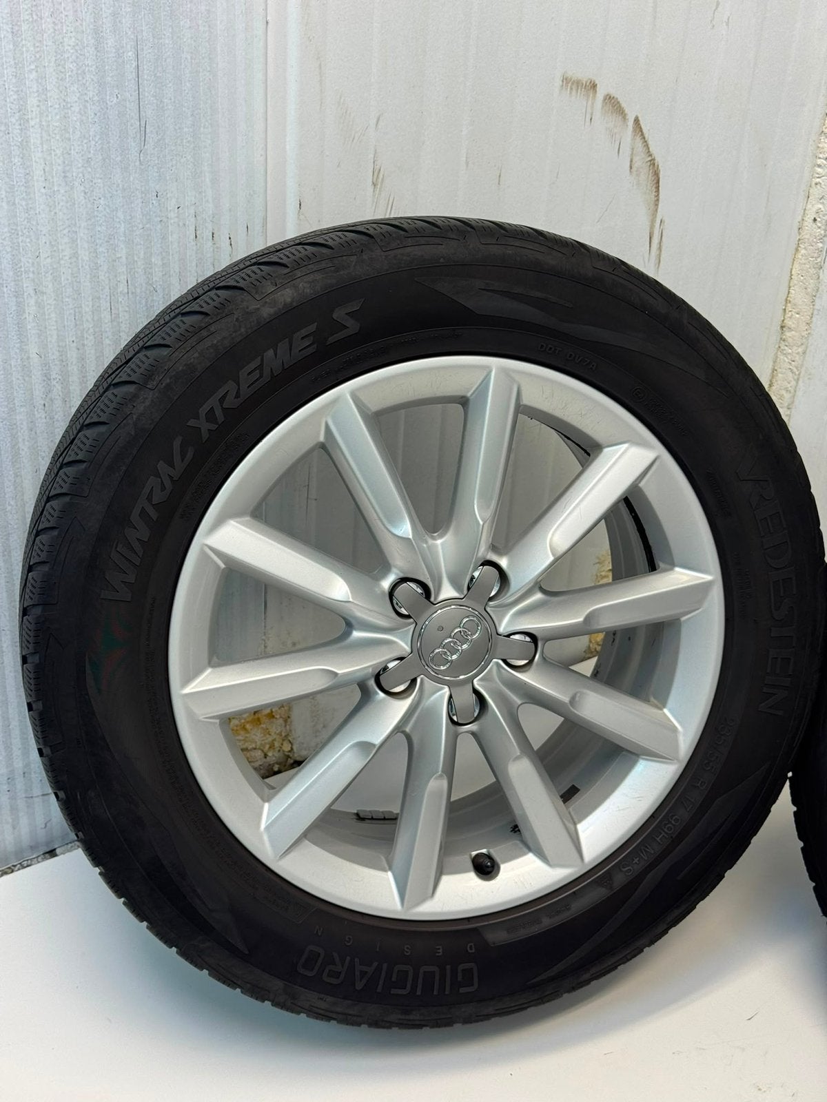 Org. Audi Q3 17 inch velgen met winterbanden 5x112, Gebruikt, Banden en Velgen, 17 inch, 235 mm