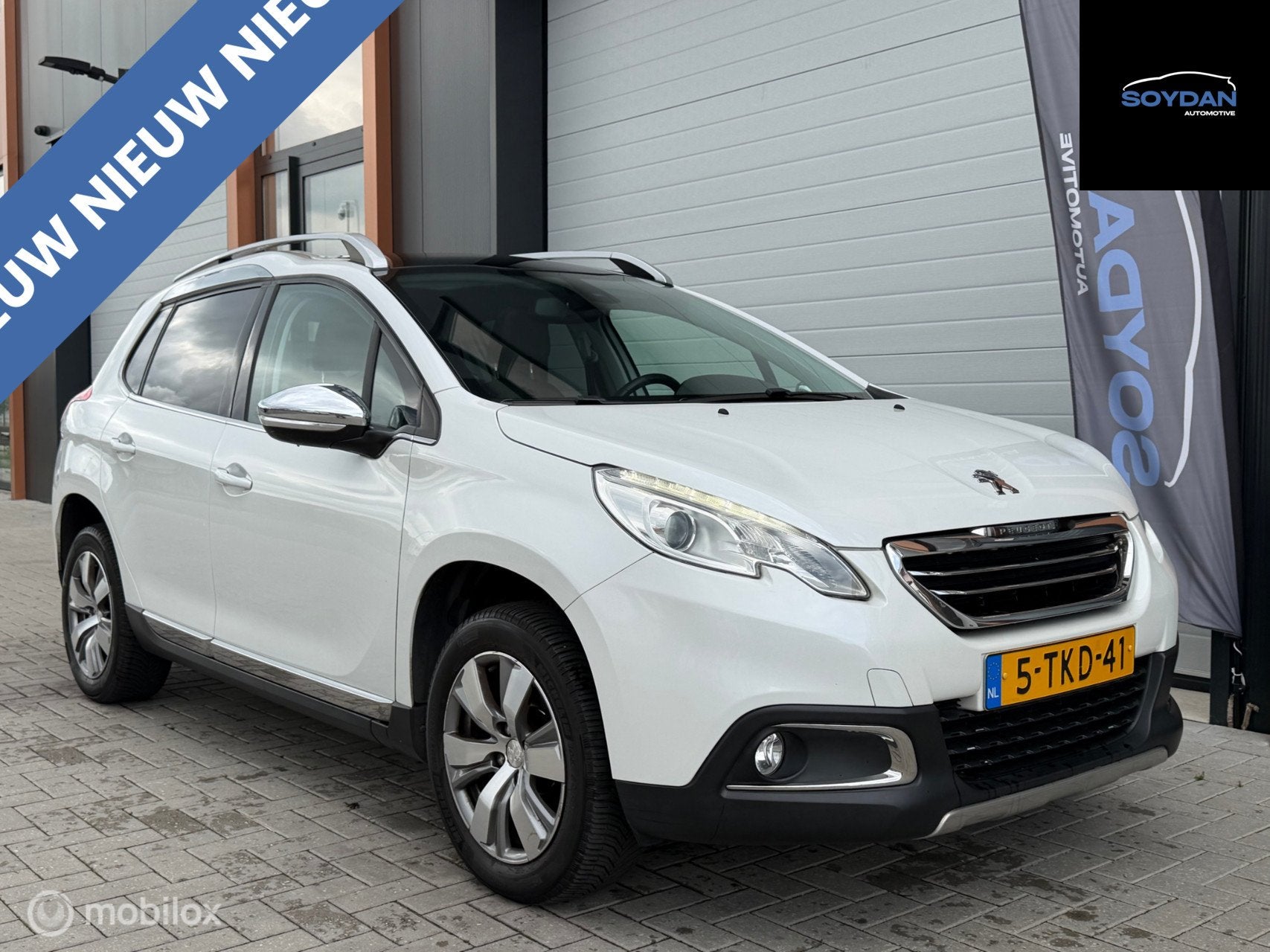 Peugeot 2008 1.2 VTi Allure Pack Premium Plus | NAVI | CLIMA