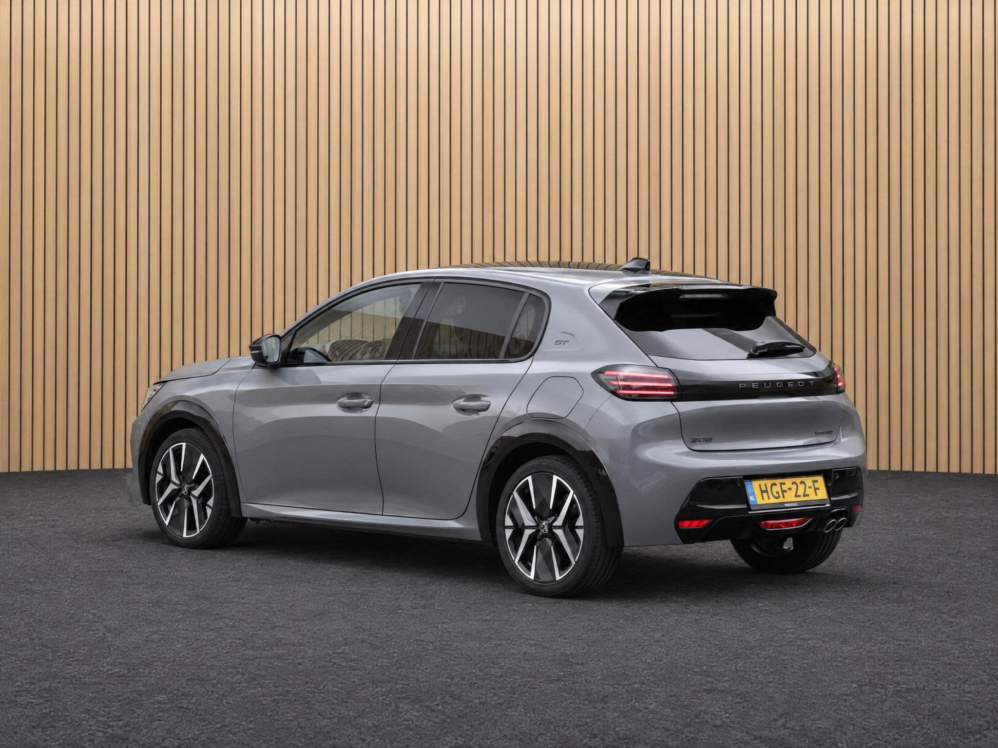 Peugeot 208 1.2 Hybrid 145 e-DCS6 GT Automaat | Camera/Navi/, Auto's, 1203 kg, Gebruikt, Euro 6, 1199 cc