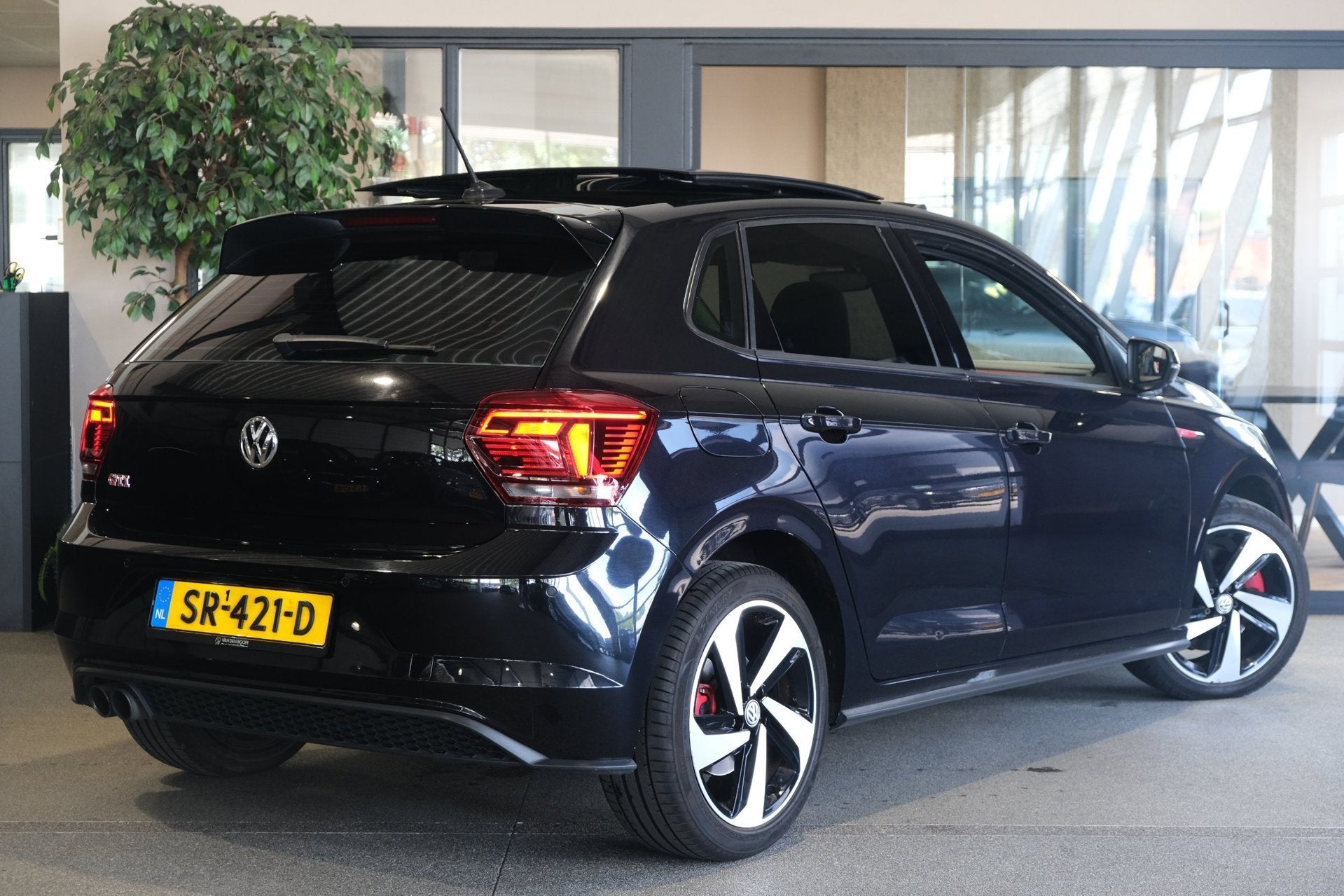 Volkswagen Polo 2.0 TSI GTI 200PK Pano Airco Navi PDC Clima, Stof, Gebruikt, 4 cilinders, 1984 cc