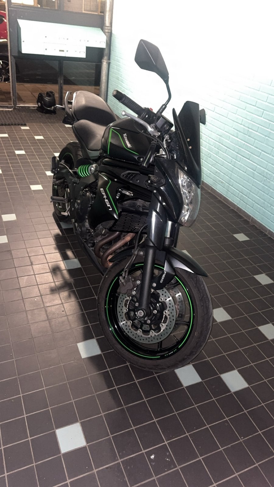 Kawasaki ER-6N Naked Bike - Zwart, Goede Staat, Motoren, Motoren | Kawasaki, 2 cilinders, 649 cc, Gebruikt, Particulier