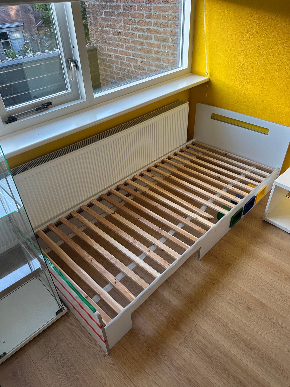 MOET WEG! LEGO bed / bedframe zonder matras, Ophalen, Gebruikt, 90 cm, Eenpersoons