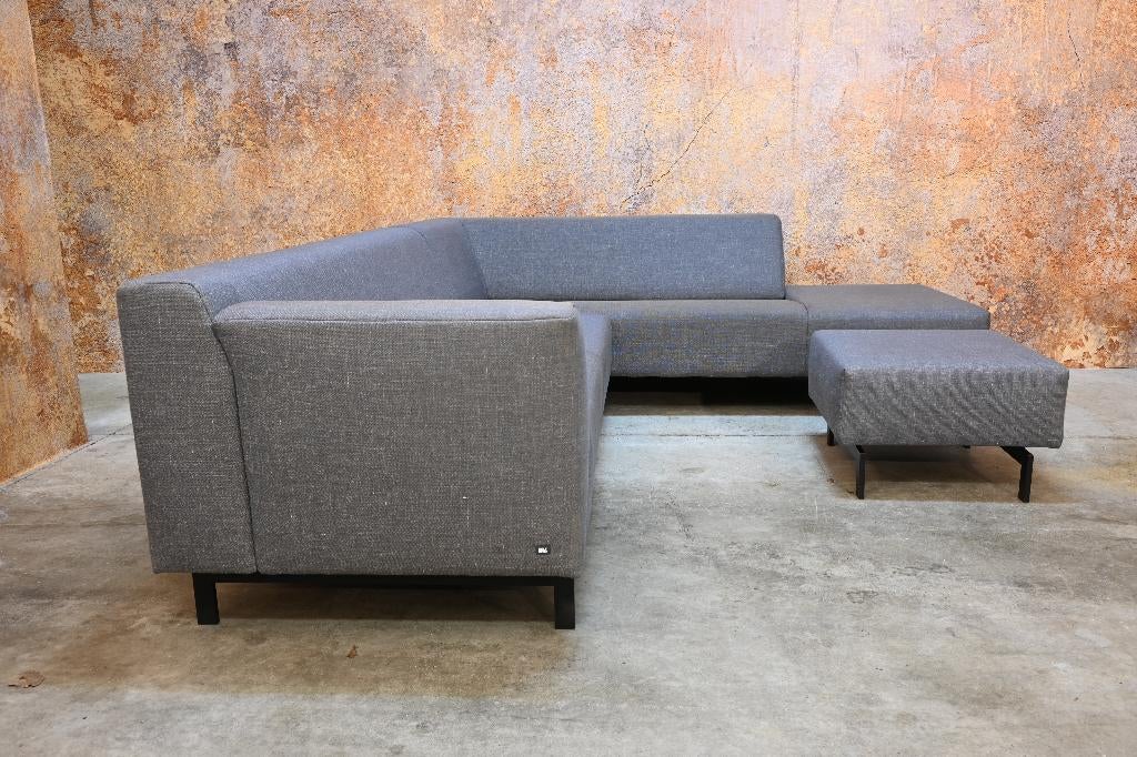 ZGANieuw Rolf Benz Linea design hoekbank met hocker, 250 tot 300 cm, Hoekbank, Zo goed als nieuw, Stof