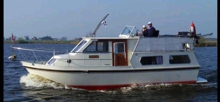 Model cascaruda 850 gebouwd bij jachtwerf "Tjeukemeer", Ophalen, Toilet, Diesel, Kruiser