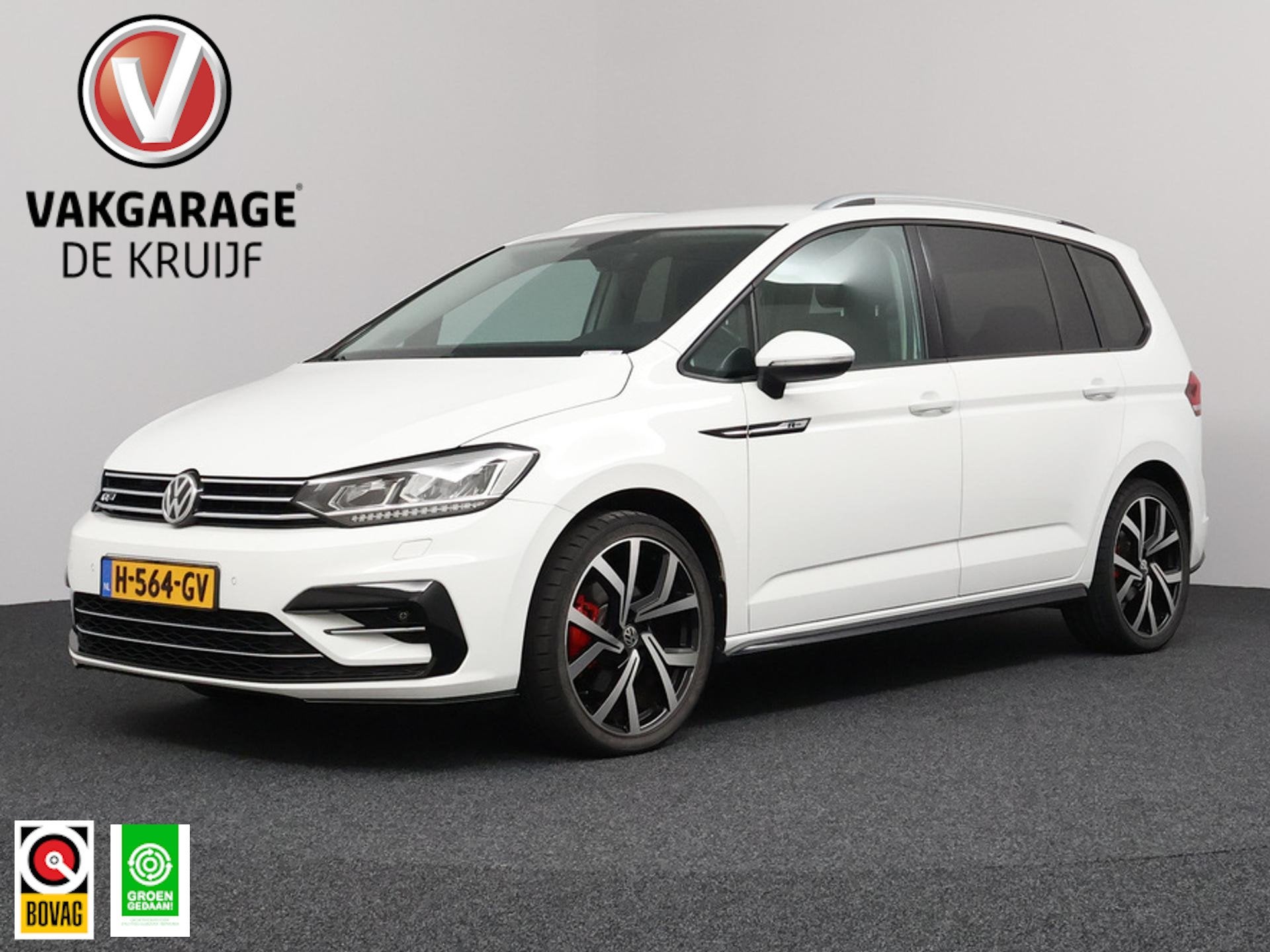 Volkswagen Touran 1.5 TSI Highline Business R 7p | Trekhaak, Auto's, 4 cilinders, 150 pk, 7 stoelen, Wit