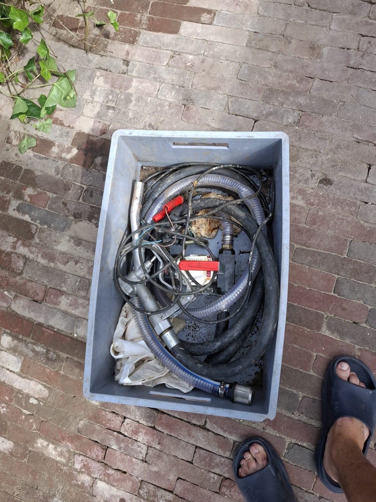 Diesel pomp met slangen en toebehoren, Ophalen, Gebruikt
