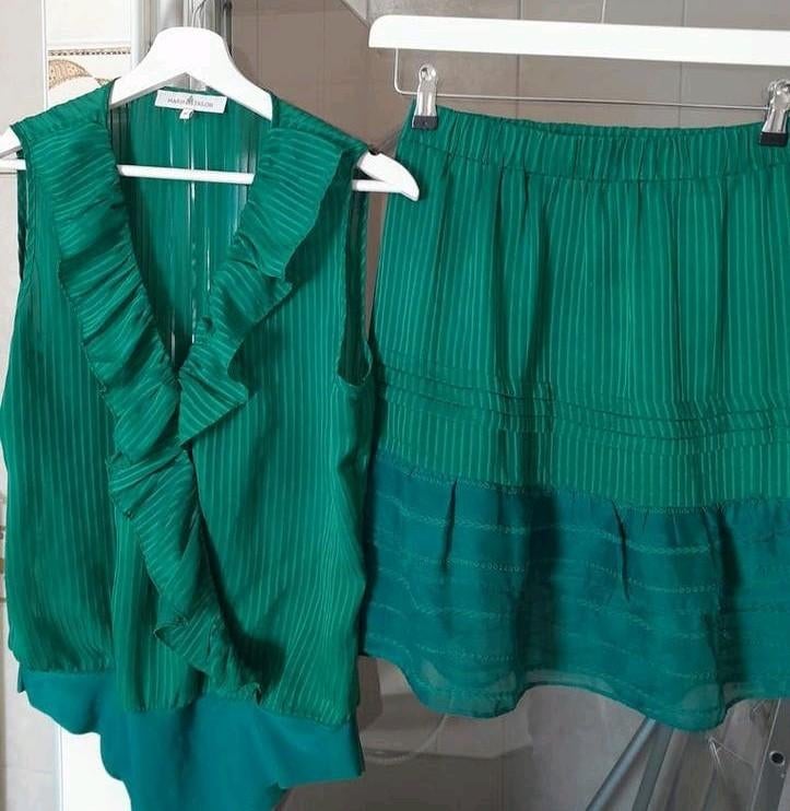 Groene body  maria Tailor met ruches en bijpassende rok, Kleding | Dames, Dames-kledingpakketten, Zo goed als nieuw, Maat 38/40 (M)