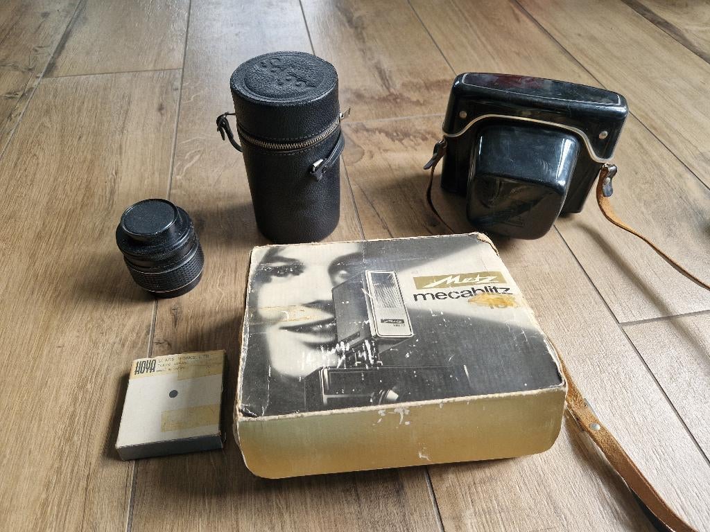 Fotocamera pentacon lens soligor en flitser metz, Ophalen, Gebruikt, Spiegelreflex, Overige Merken