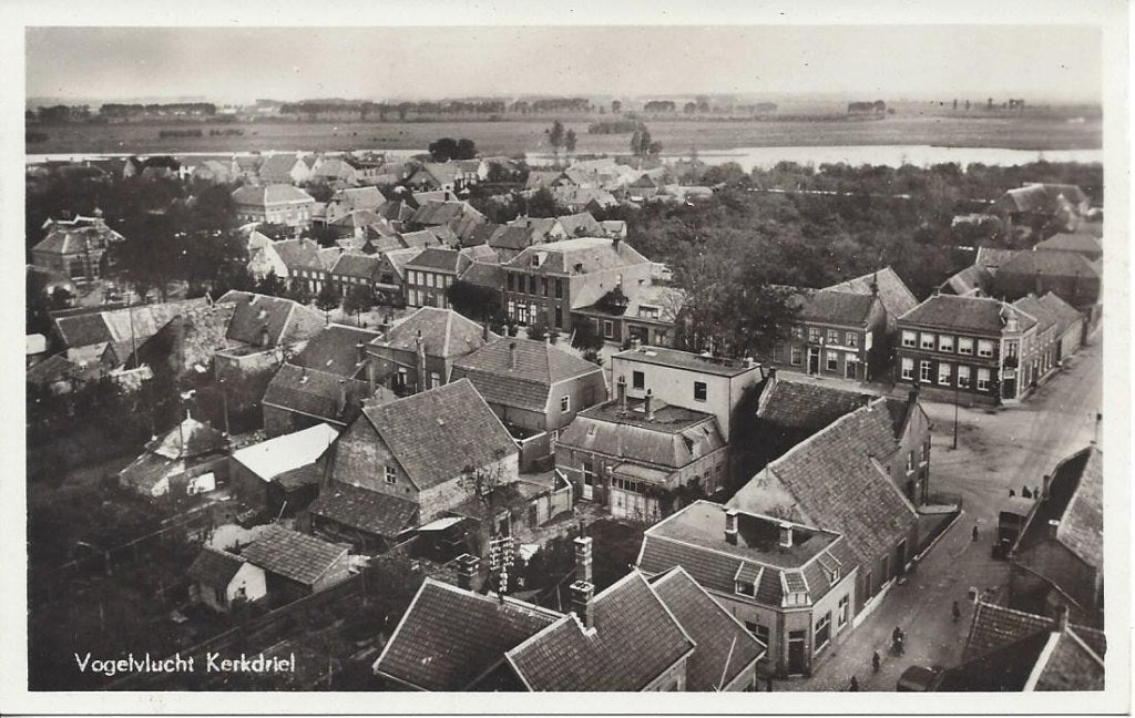Kerkdriel (Gld.) Vogelvlucht, Panorama dorp, 1952, Ophalen of Verzenden, 1940 tot 1960, Ongelopen, Gelderland