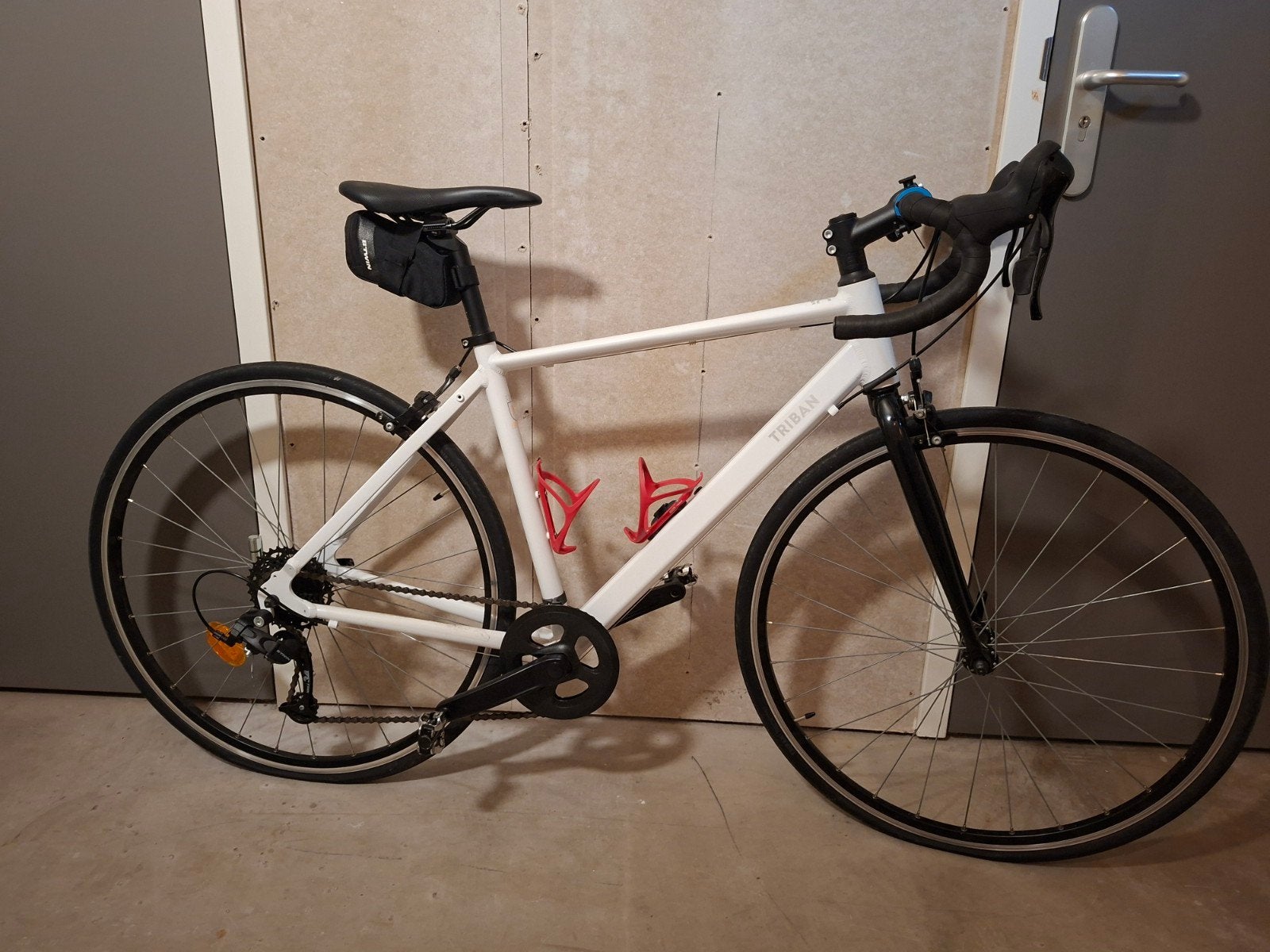 Foto 3 van Triban racefiets wit