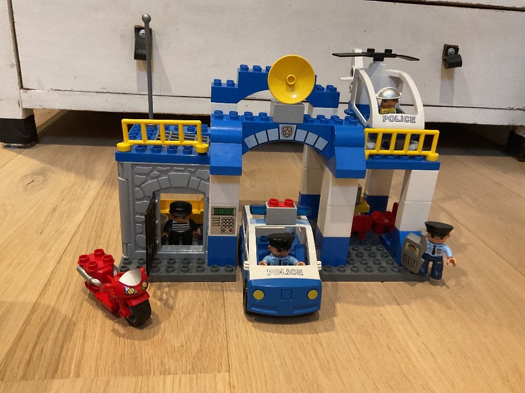 Lego duplo politie bureau, Ophalen, City, Zo goed als nieuw, Compleet