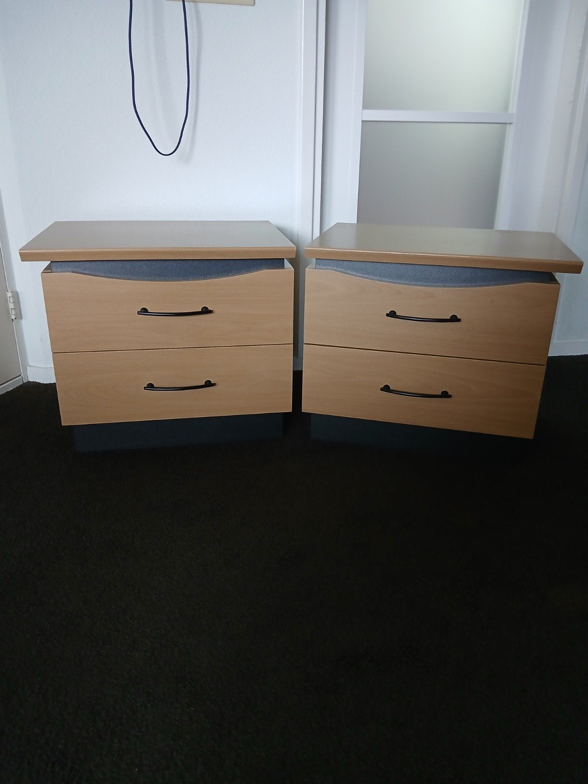 2 Nachtkastjes, Ophalen, Gebruikt, 45 tot 65 cm, Minder dan 55 cm