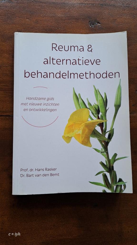 Reuma & Alternatieve Behandelingen - Boek, Ophalen of Verzenden, Gelezen, Ziekte en Allergie