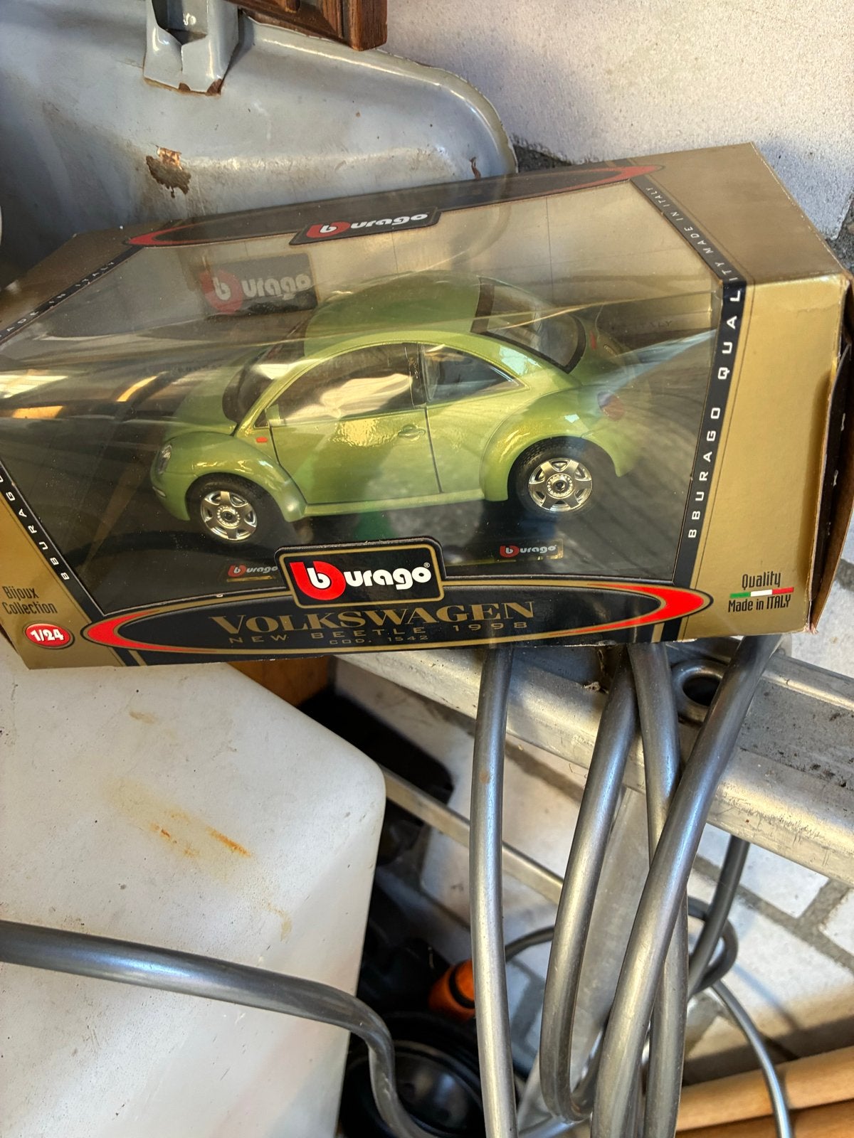 Burago Volkswagen New Beetle 1998 schaalmodel, Ophalen, Nieuw
