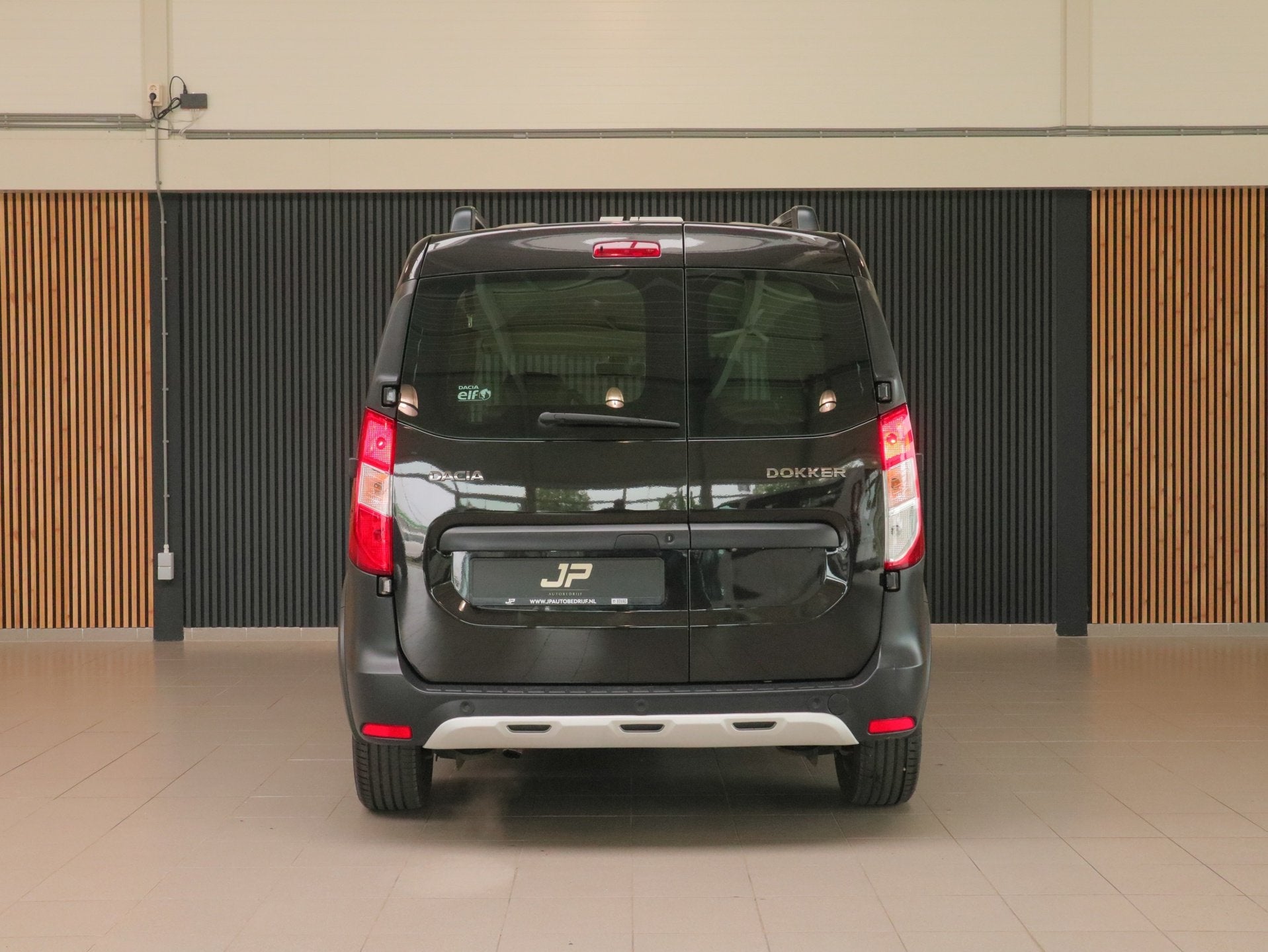 Dacia DOKKER 1.2 TCe S&S Ambiance CAMERA|STOELVERWARMING|AIR, Auto's, Voorwielaandrijving, Dealer onderhouden, Stof, Gebruikt