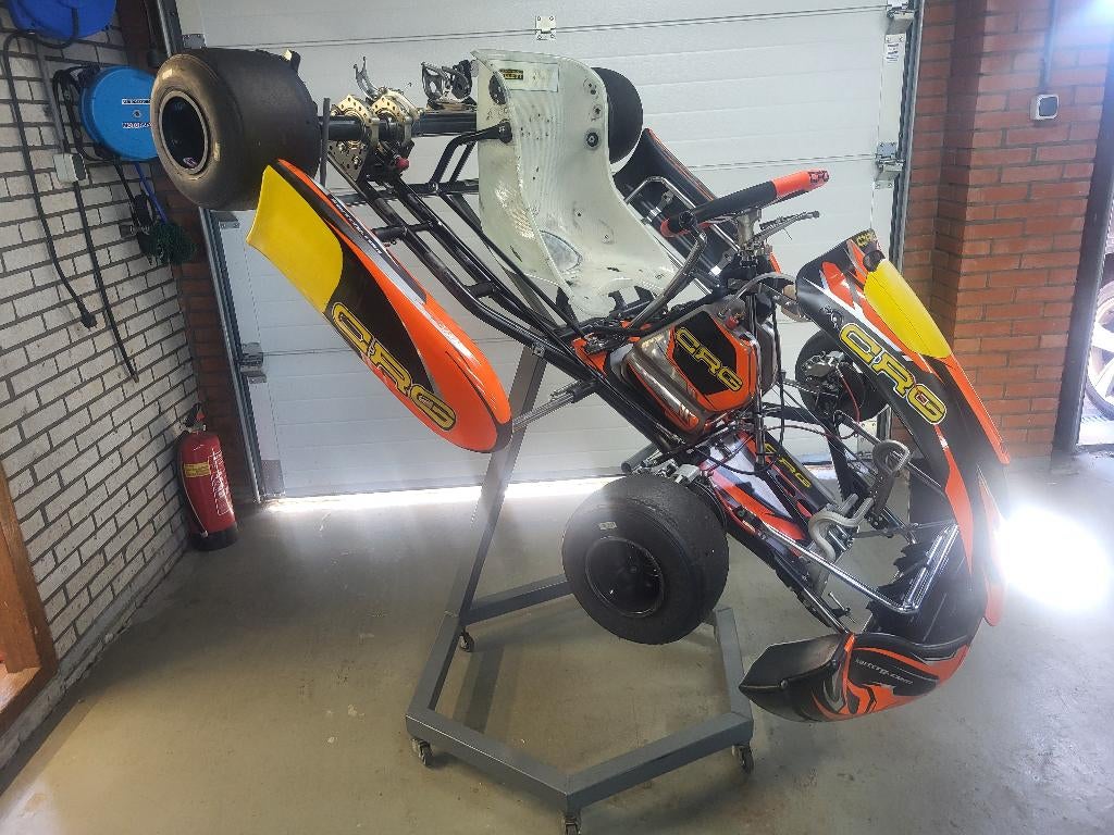 verrijdbare kartbok, Sport en Fitness, Karting, Ophalen, Zo goed als nieuw, Onderdelen Kart