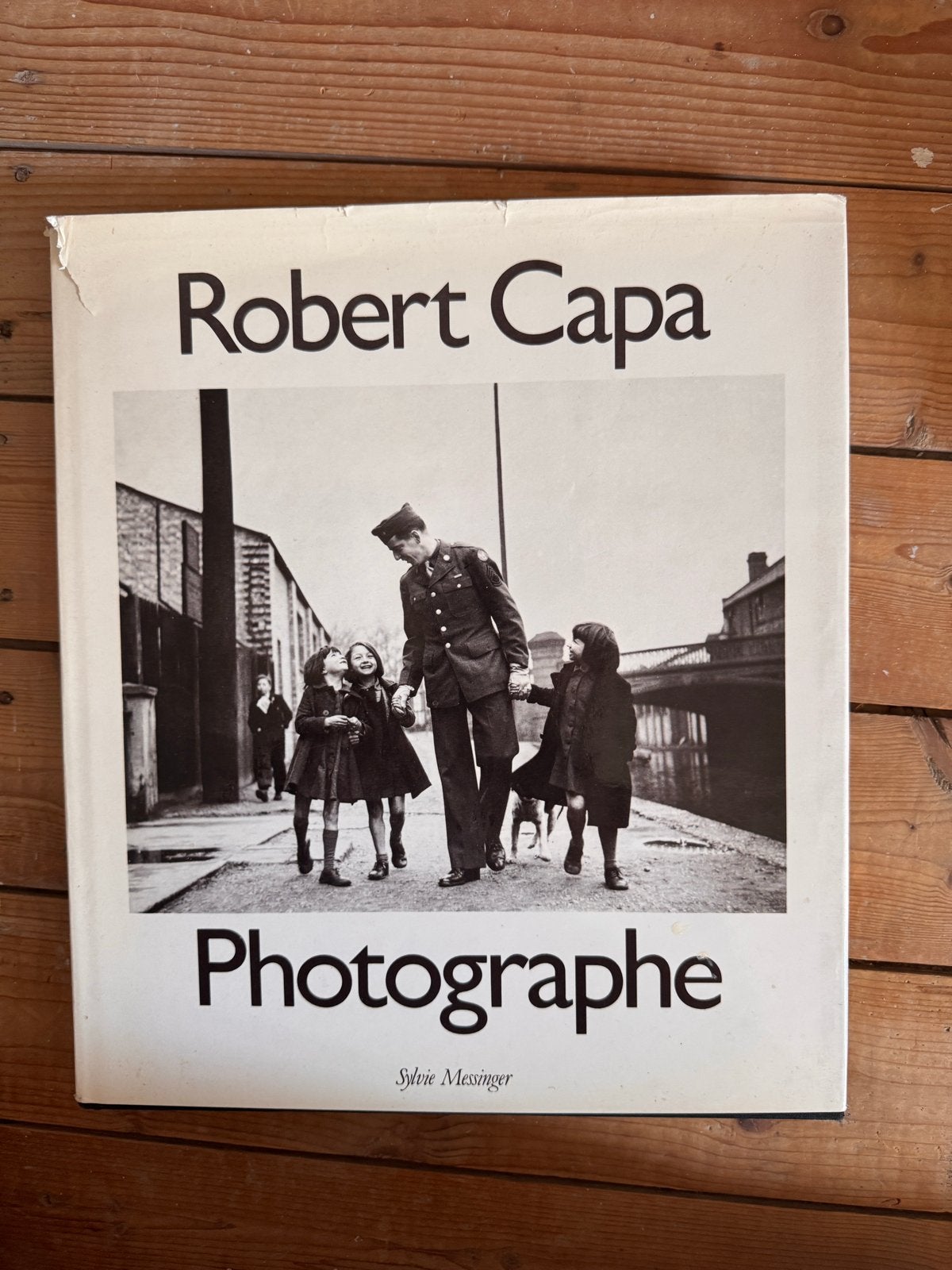 Robert Capa Photographe - Fotoboek, Ophalen of Verzenden, Gelezen, Fotografen
