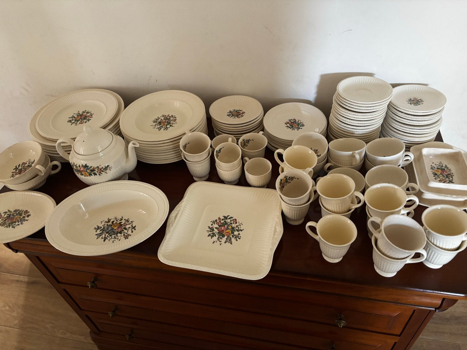 Uitgebreid Wedgwood Conway servies, Gebruikt, Vintage, Ophalen of Verzenden, Wedgwood