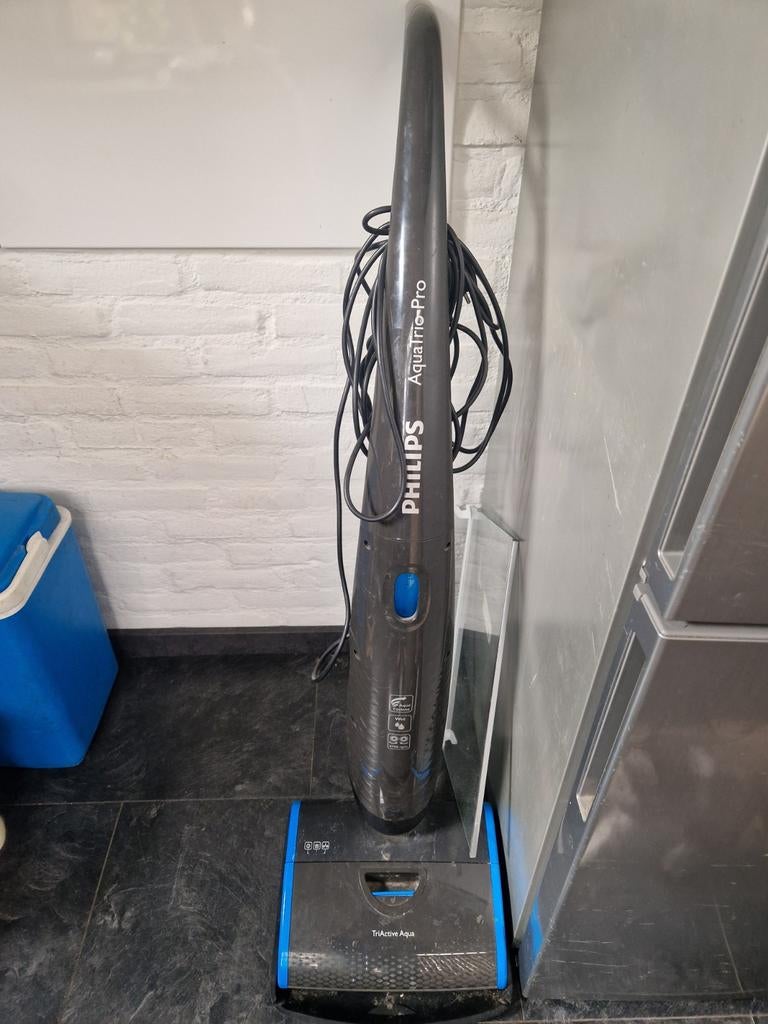 Philips dweil en stofzuiger aquaTrio Pro, Gebruikt, Philips, Dweilfunctie, Reservoir