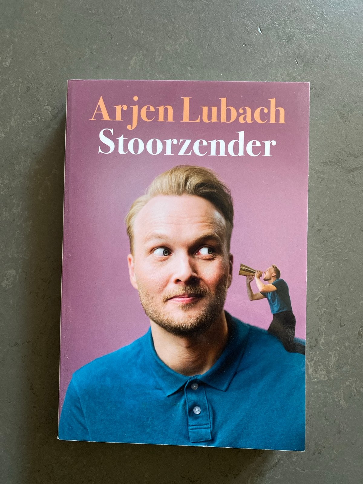 Arjen Lubach - Stoorzender (Boek), Ophalen of Verzenden, Zo goed als nieuw, Nederland