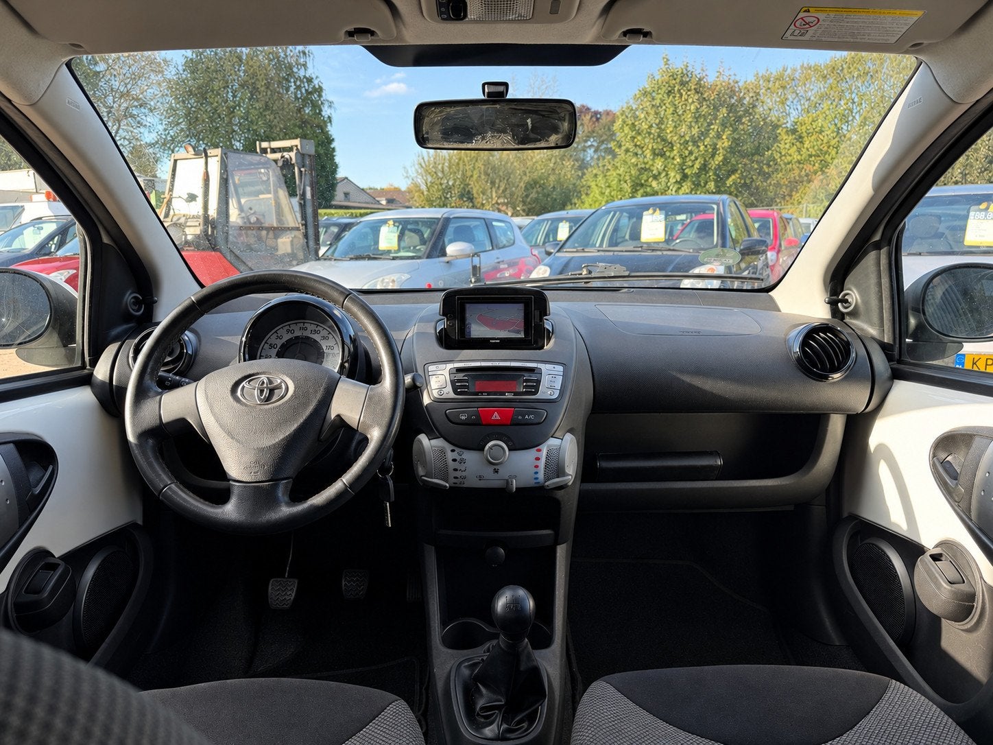 Toyota Aygo 1.0 VVT-i | Airco | Facelift | E-Pakket |, Voorwielaandrijving, Euro 5, Gebruikt, 4 stoelen