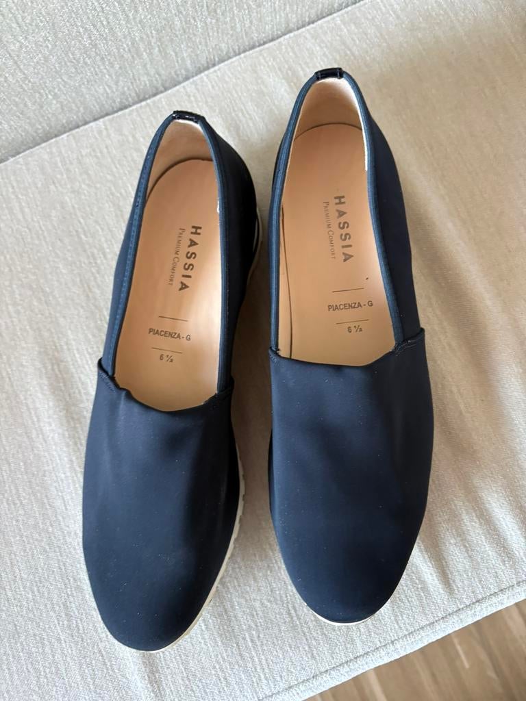 Hassia elastische instapper loafer maat 6,5 =40, Instappers, Zo goed als nieuw, Verzenden, Blauw