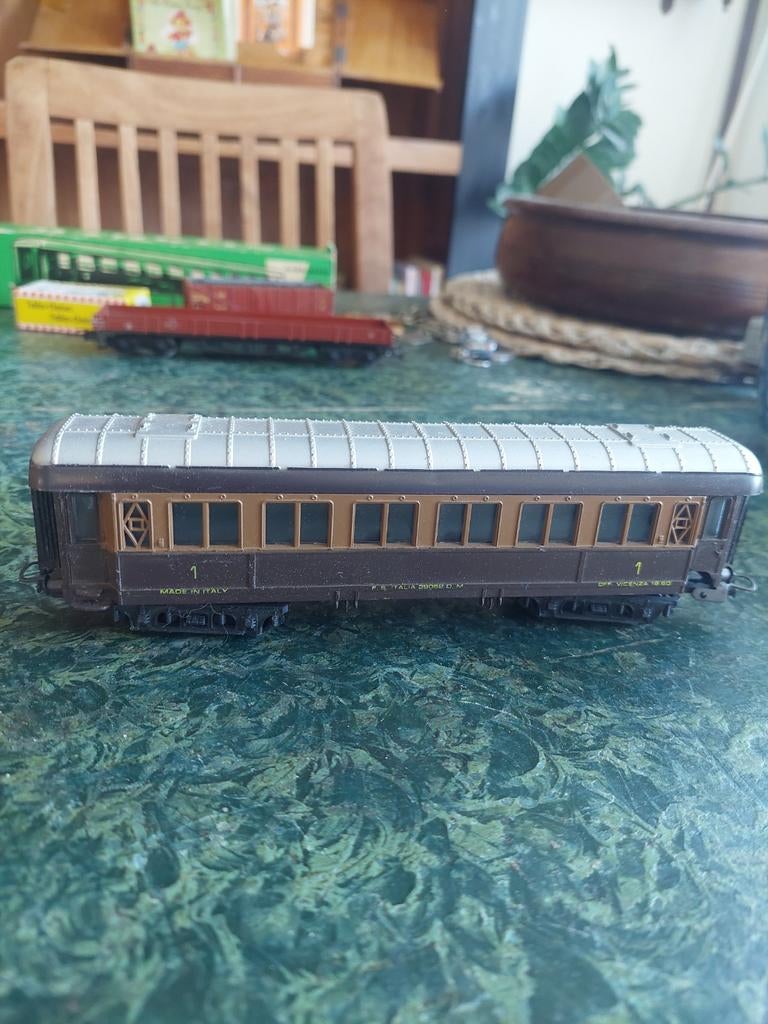 Lima Wagon - Made in Italy, Hobby en Vrije tijd, Modeltreinen | H0, Ophalen of Verzenden