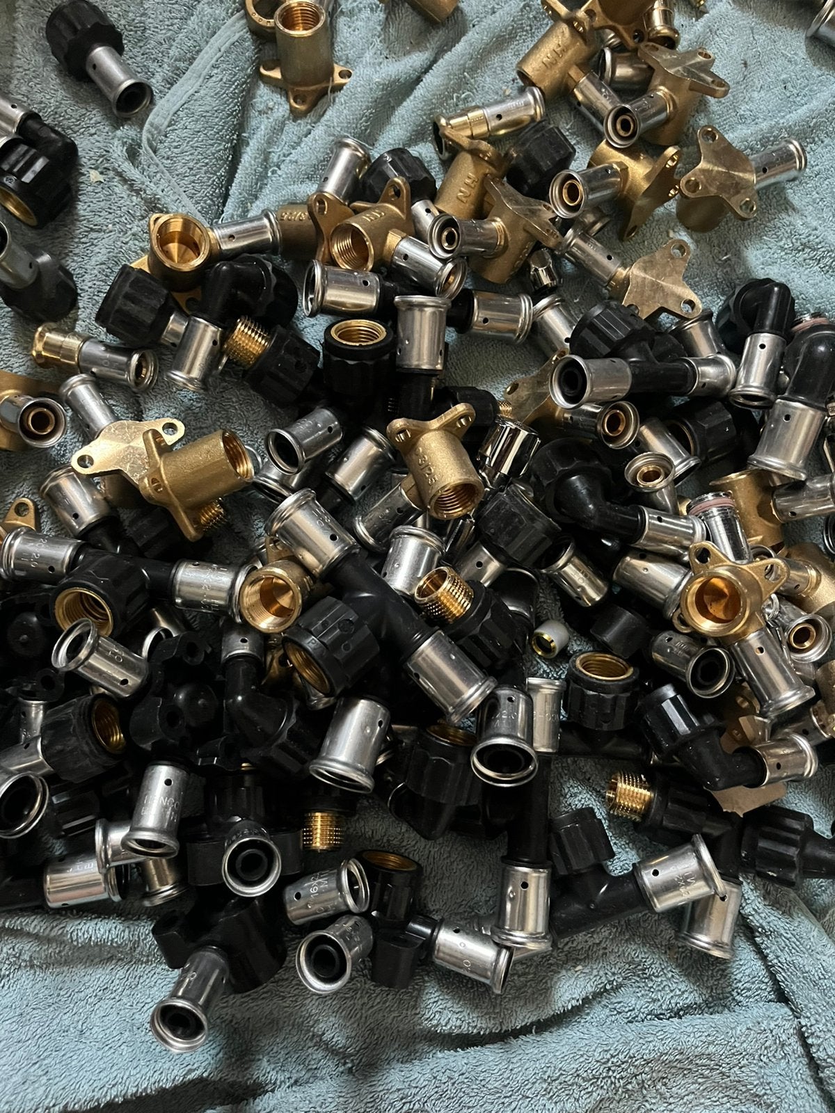 Nieuwe Henco perskoppelingen 16 & 20mm (zie omschrijving), Overige materialen, Minder dan 20 mm, Overige typen, Nieuw