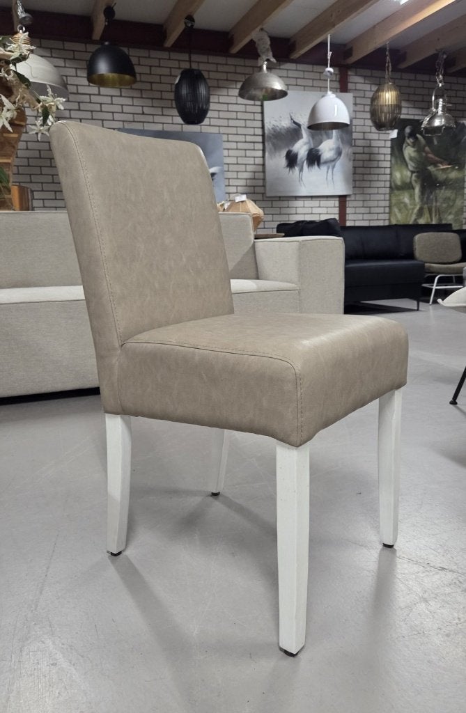 Leuke eetkamerstoel keukenstoel Lola beige kunstleer (15x), Ophalen, Overige kleuren, Hout, Zo goed als nieuw