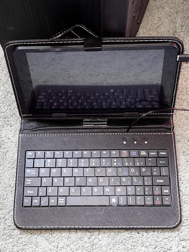 Tablet rohs incl. oortjes & hoesje met toetsenbord, Computers en Software, Android Tablets, Nieuw, Wi-Fi, 8 inch, 16 GB, Ophalen