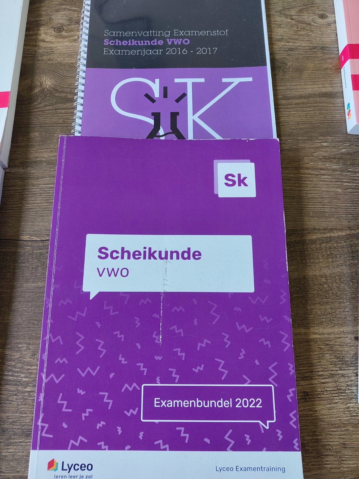 VWO scheikunde examenbundel, Ophalen of Verzenden, Gelezen, VWO, Scheikunde