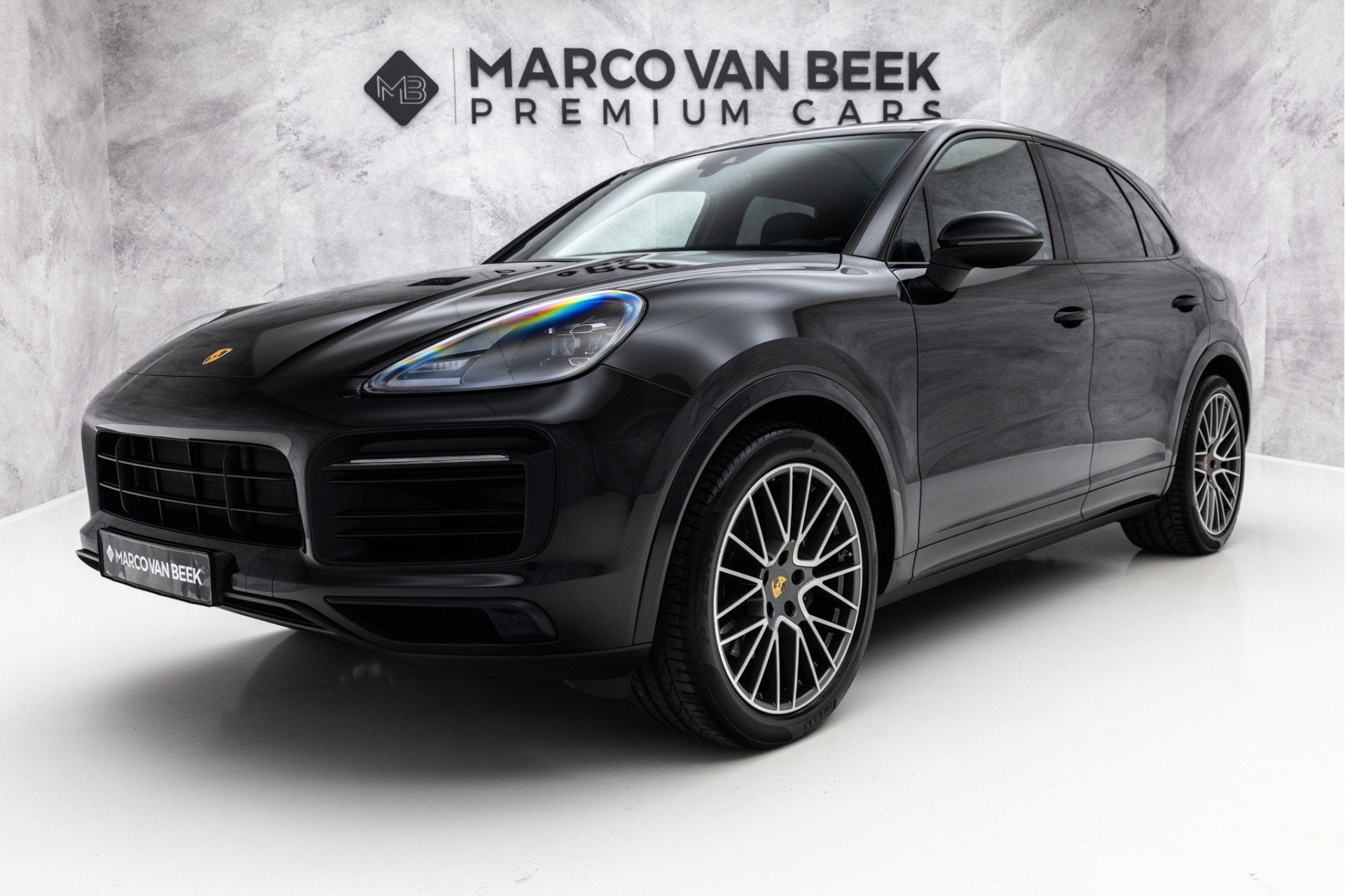 Porsche Cayenne 3.0 E-Hybrid Platinum Edition | Pano | Sport, Automaat, 2995 cc, Zwart, 40 km