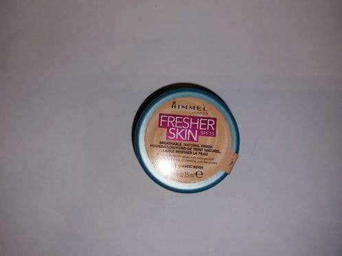 Rimmel fresher skin (advr 109), Gehele gezicht, Beige, Nieuw, Ophalen of Verzenden