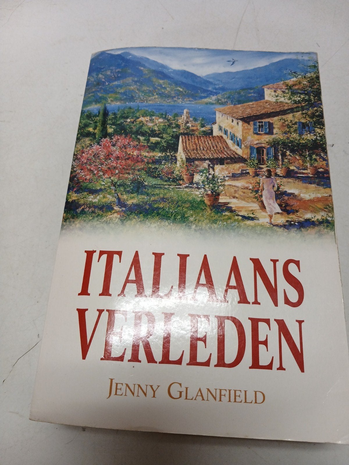 Italiaans verleden., Ophalen of Verzenden, Zo goed als nieuw