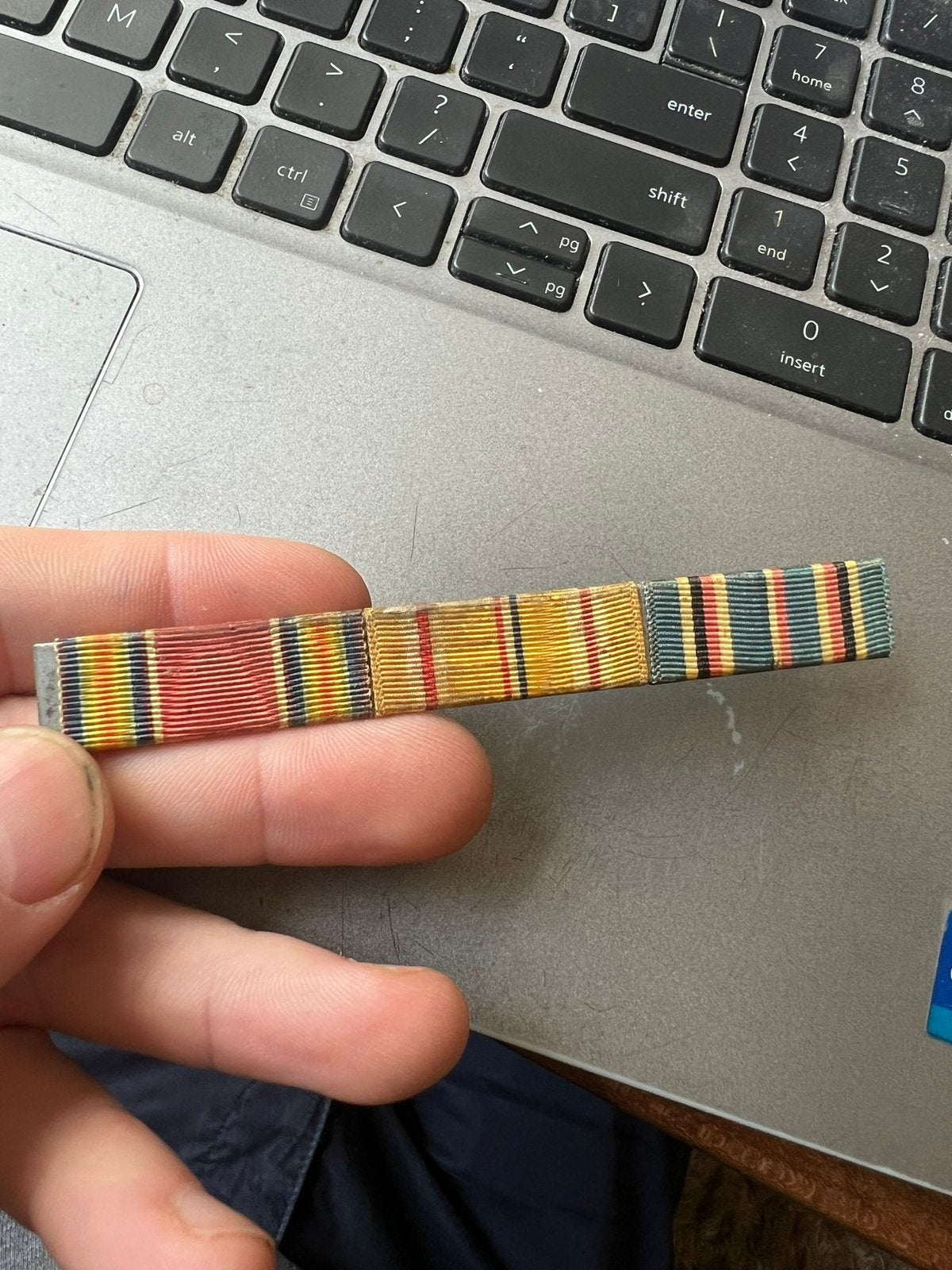 WO2 Amerikaans medaille baton ribbon bar pinback WW2 victory, Amerika, Verzenden, Lintje, Medaille of Wings