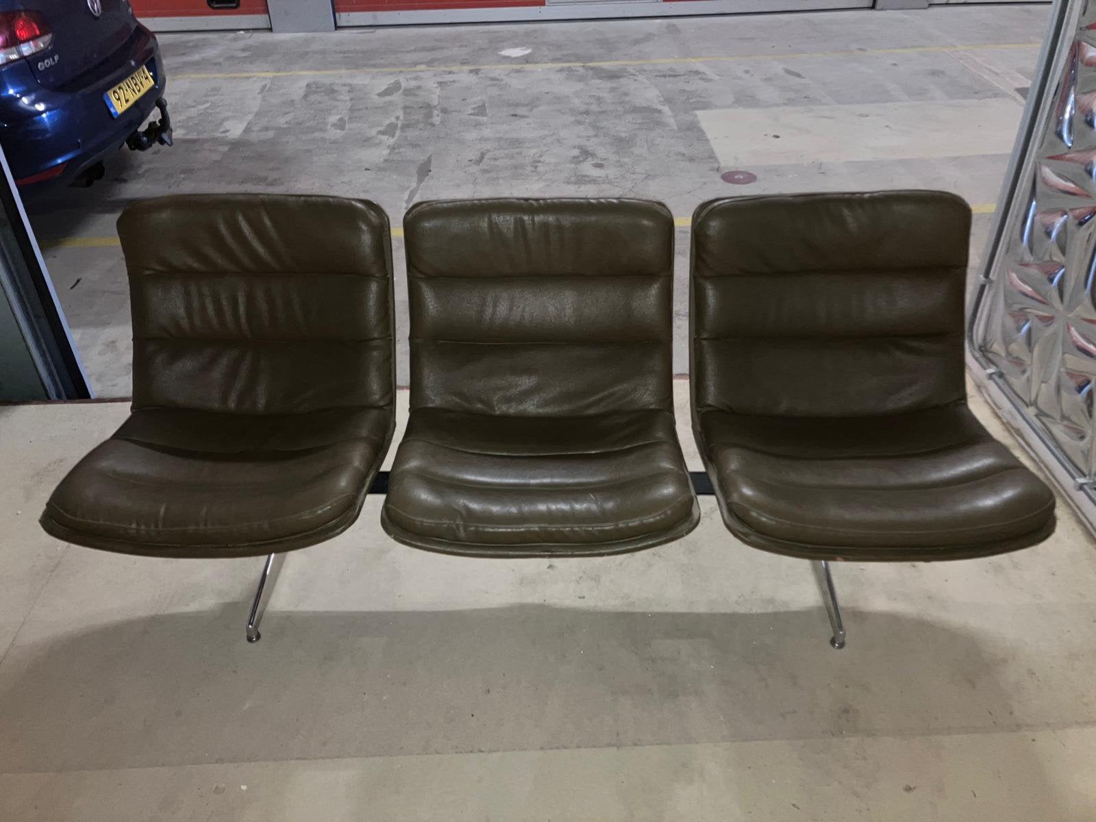 Vintage Artifort 3-zits wachtbank /designbank – (kunstleer), Huis en Inrichting, Ophalen, Gebruikt, 75 tot 100 cm